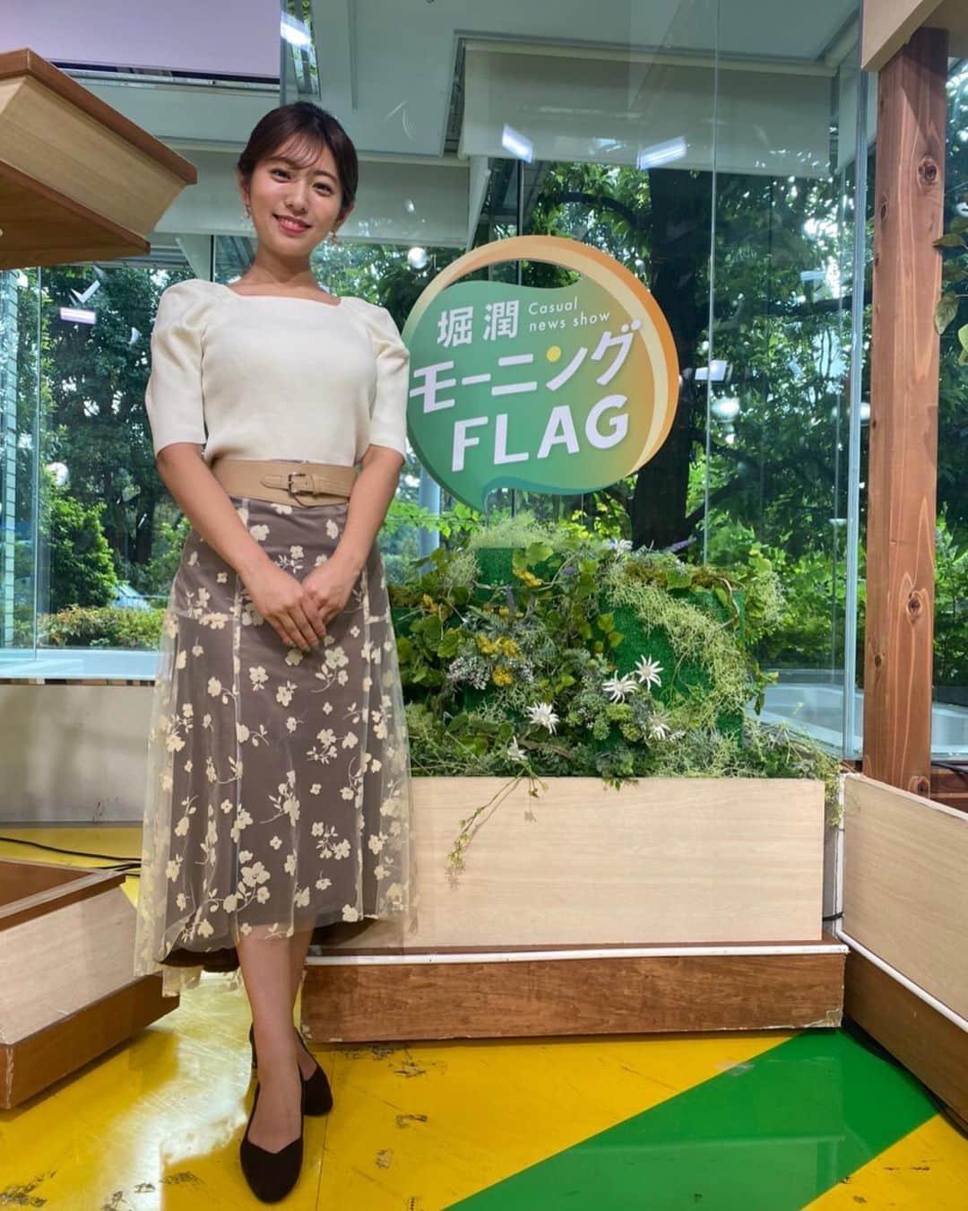 白戸ゆめのさんのインスタグラム写真 - (白戸ゆめのInstagram)「👗 . #東京インフォメーション #衣装 秋っぽいカラーが増えてきました🍁」9月24日 13時21分 - yumeno.s_