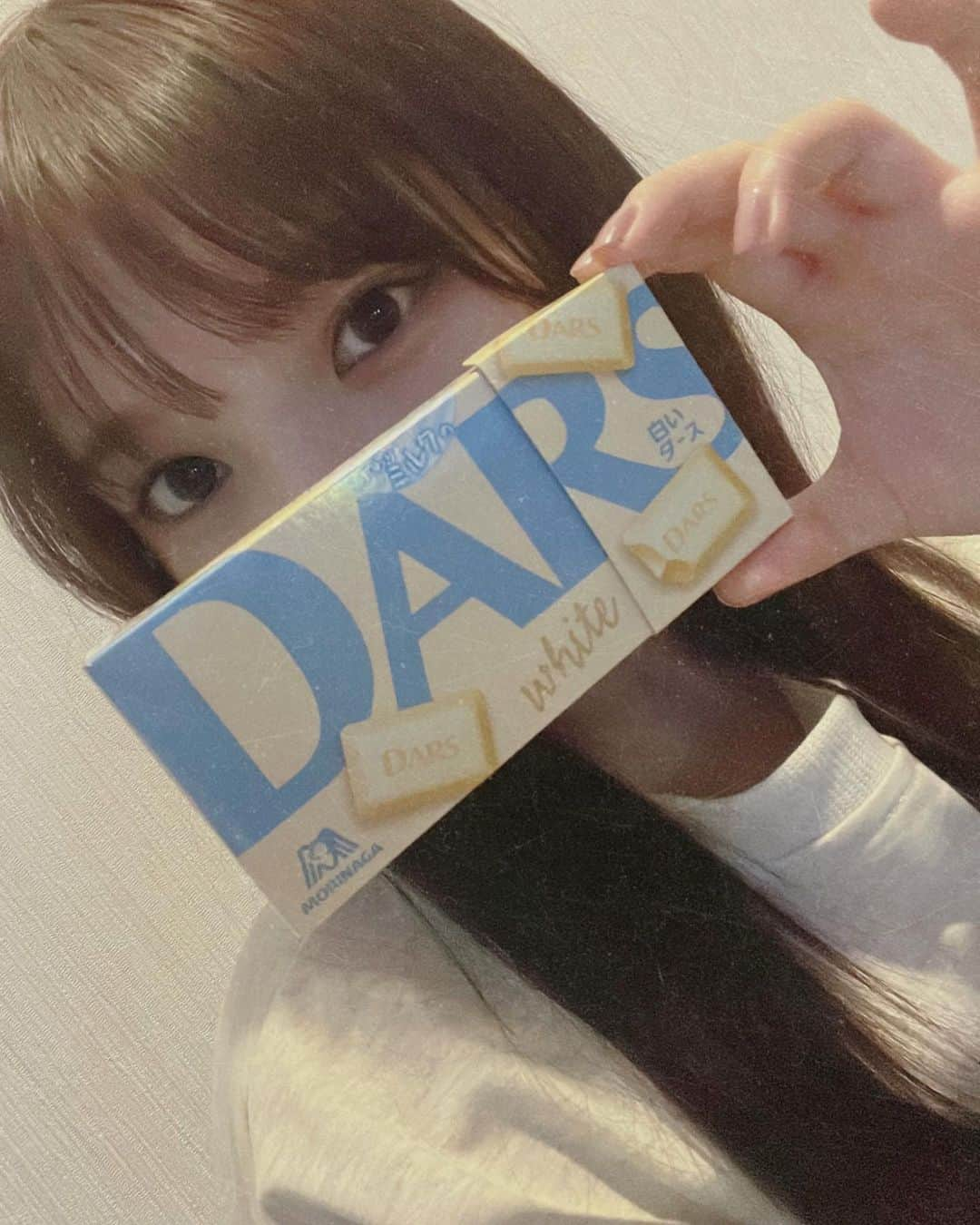 与田祐希さんのインスタグラム写真 - (与田祐希Instagram)「DARSのブランドアンバサダーに就任しました！  CM見つけていただけましたか？🍫🐻‍❄️  #DARS #DARSと乃木坂46のしわざ」9月25日 21時03分 - yodayuuki_oimo