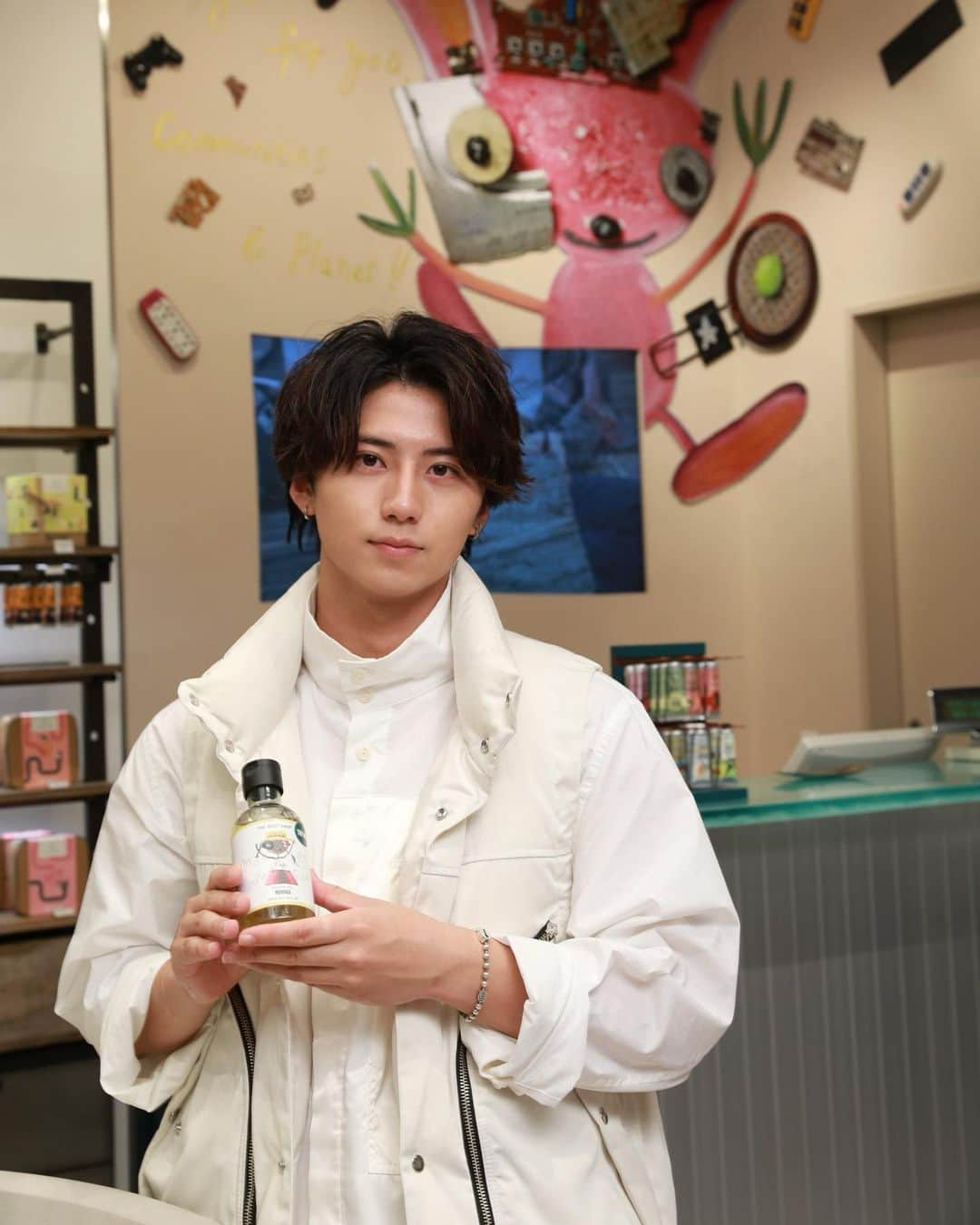 岡田蓮さんのインスタグラム写真 - (岡田蓮Instagram)「THE BODY SHOP🧼  stylist @enosogohs   #thebodyshop #ザボディショップ」9月25日 22時17分 - ren.479