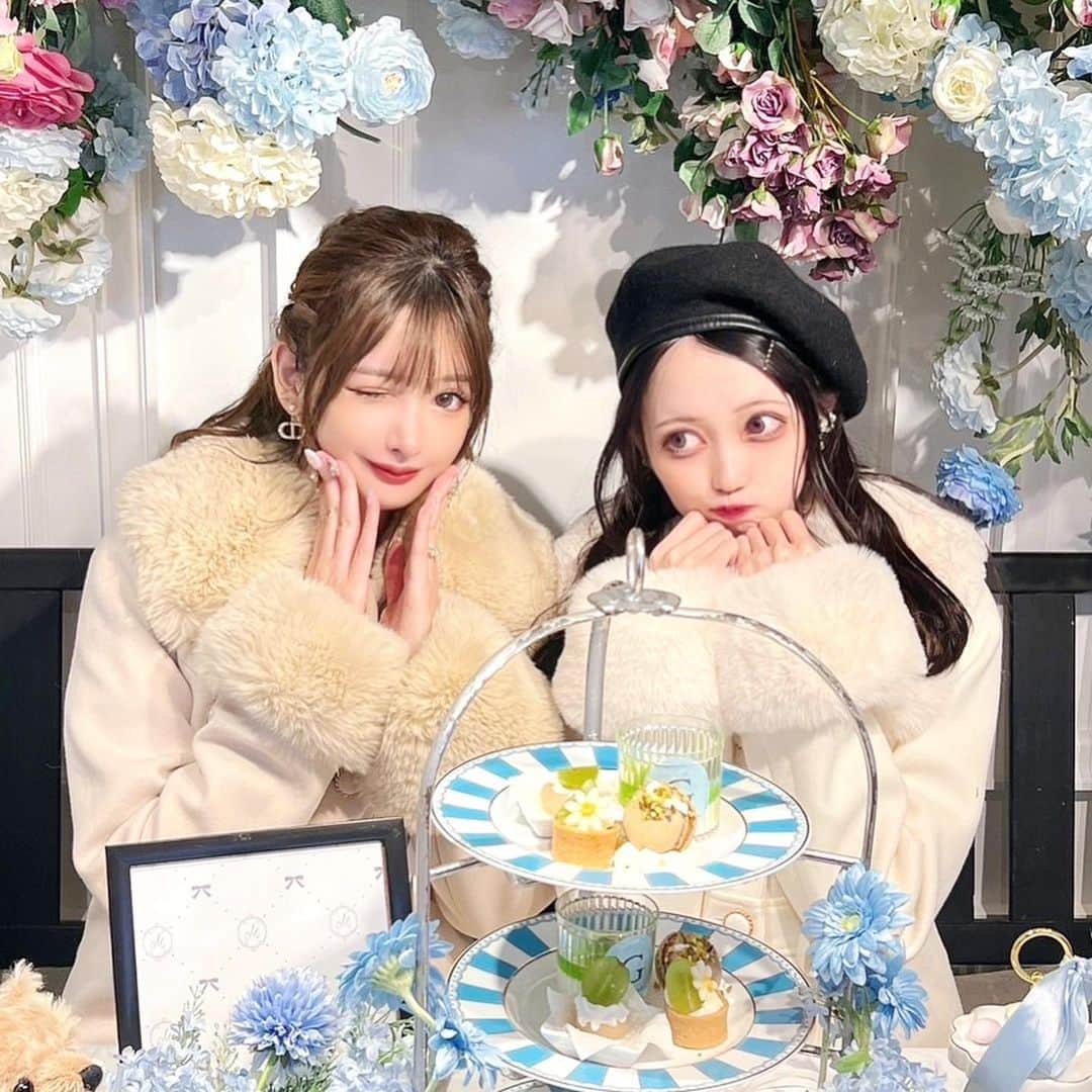 ゆうめろさんのインスタグラム写真 - (ゆうめろInstagram)「MARSのオフ会＆新作展示会に行ってきたよ🎀💭 このコートも新作のコートなの💞 久しぶりにMARSさん関係者と会えて嬉しかったな😚🫶 ・  #mars  #マーズ  #展示会」9月26日 12時08分 - yk.o0