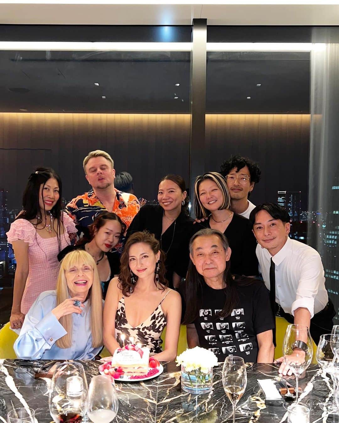 奈良裕也さんのインスタグラム写真 - (奈良裕也Instagram)「🌹happy birthday @ellirose  thank you autumn dinner 🍽  @toranomonedition  #東京エディション虎ノ門」9月27日 19時02分 - yuyanara