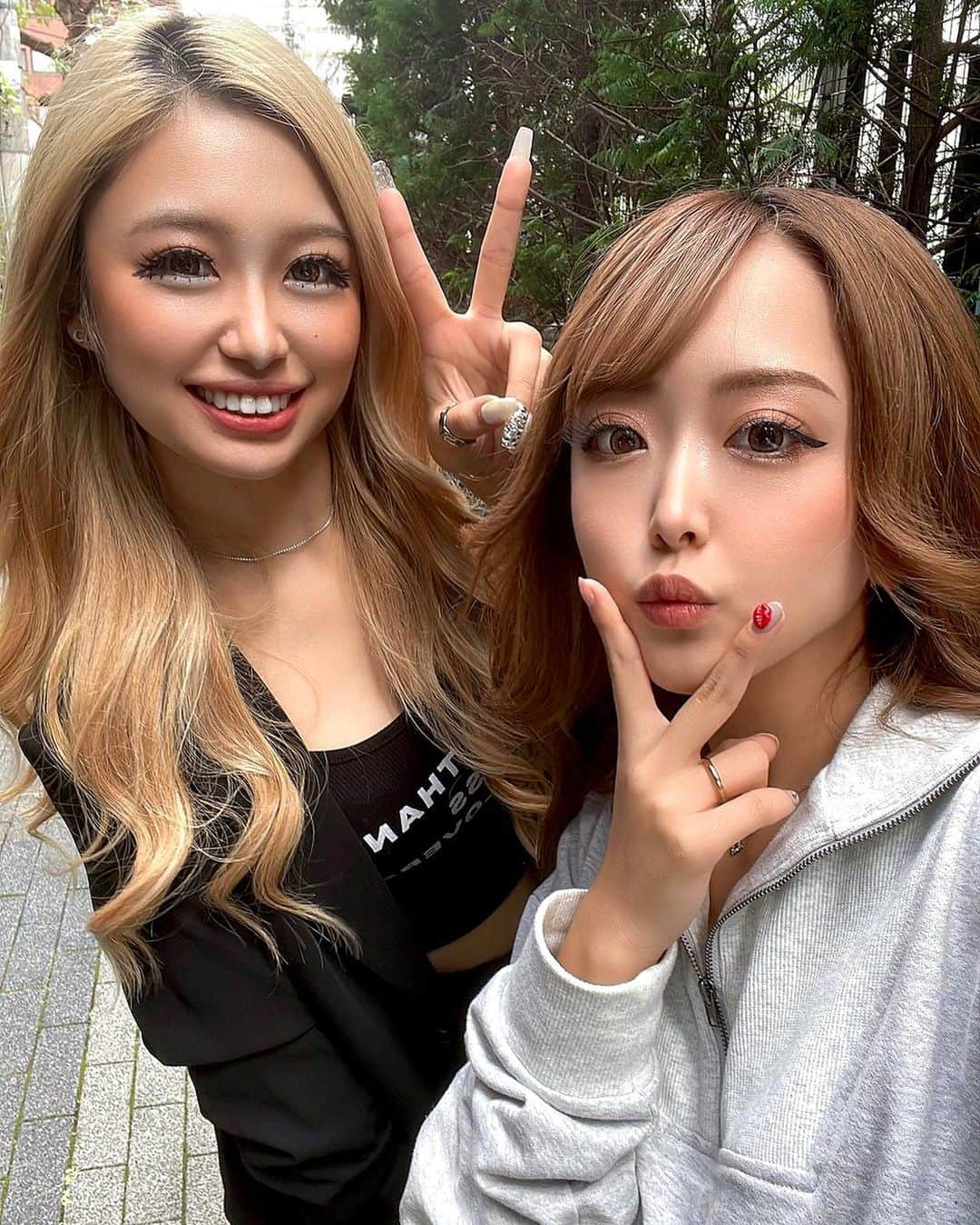 egg公式さんのインスタグラム写真 - (egg公式Instagram)「💖today's egg offshot💖  みりちゃむ＆おひな😊✨✨ 垢抜け大作戦したので今日のeggちゃんねるをチェックしてね〜✊🏽  #egg #ギャル #ギャルしか勝たん #ギャルが1番可愛い #GAL #gyaru #swimwear #白ギャル #黒ギャル #ギャルママ #うさギャル #ぎゃう」9月28日 19時32分 - new_eggofficial