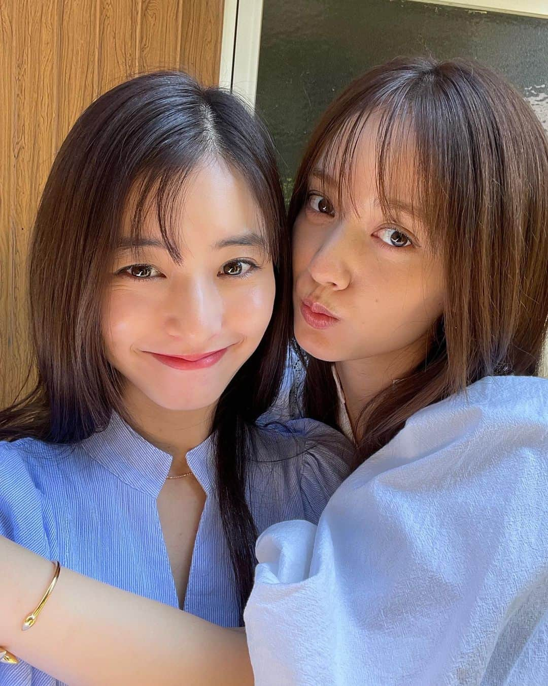 新木優子さんのインスタグラム写真 - (新木優子Instagram)「癒しの時間❤️ 二人で @snidel_official とのコラボを着て♡  タグは鼻につけちゃうけどね☺️笑」9月28日 21時17分 - yuuuuukko_