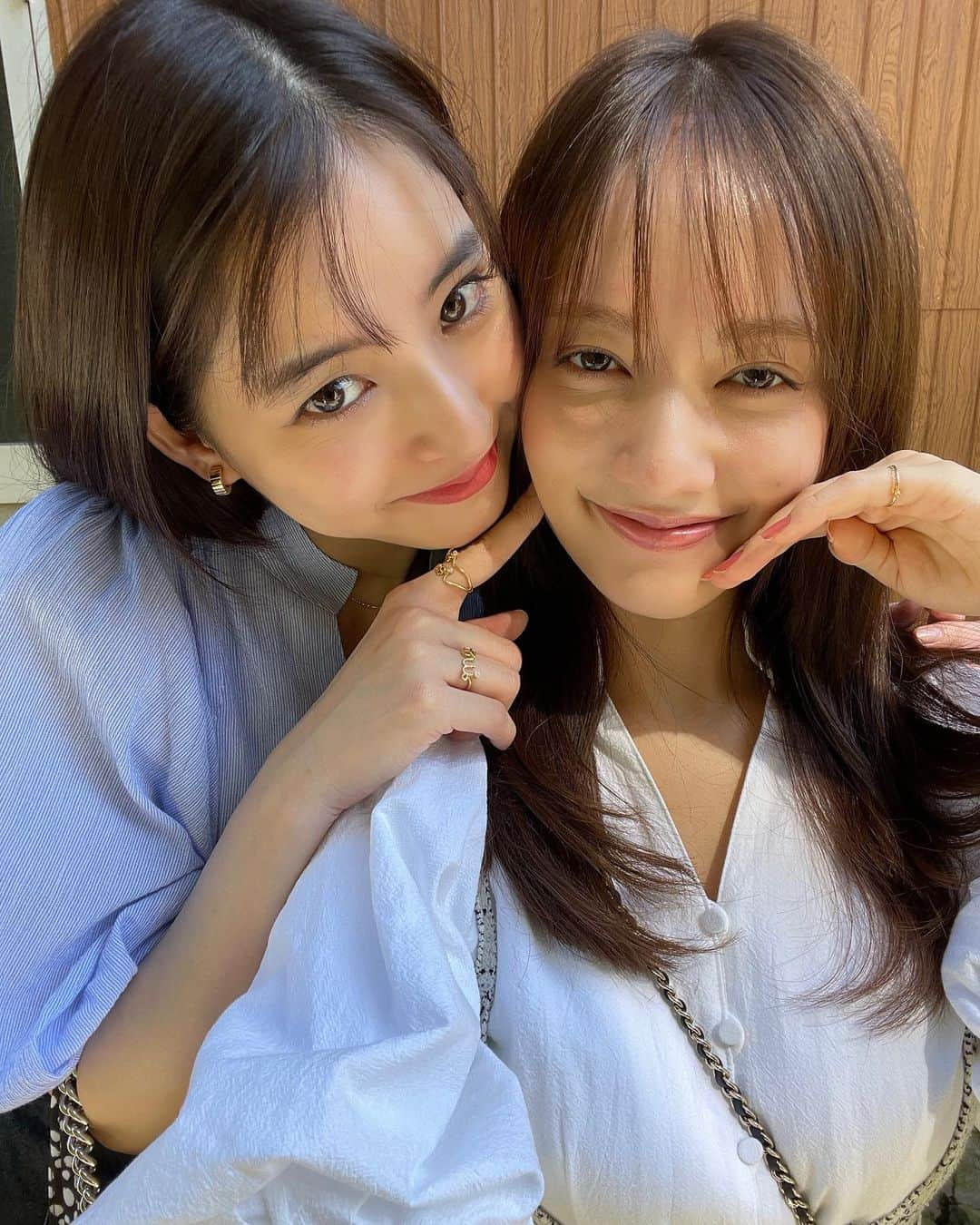 新木優子さんのインスタグラム写真 - (新木優子Instagram)「癒しの時間❤️ 二人で @snidel_official とのコラボを着て♡  タグは鼻につけちゃうけどね☺️笑」9月28日 21時17分 - yuuuuukko_