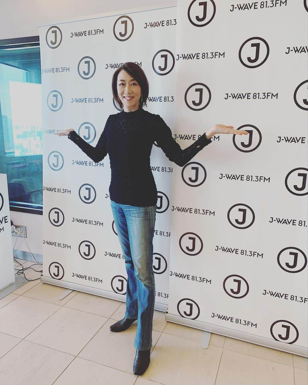 長野智子さんのインスタグラム写真 - (長野智子Instagram)「@jwave813   楽しかったです😃  私服は #maisonspecial  のトップスと #citizensofhumanity  のジーンズ👖」9月29日 9時42分 - naganotomoko