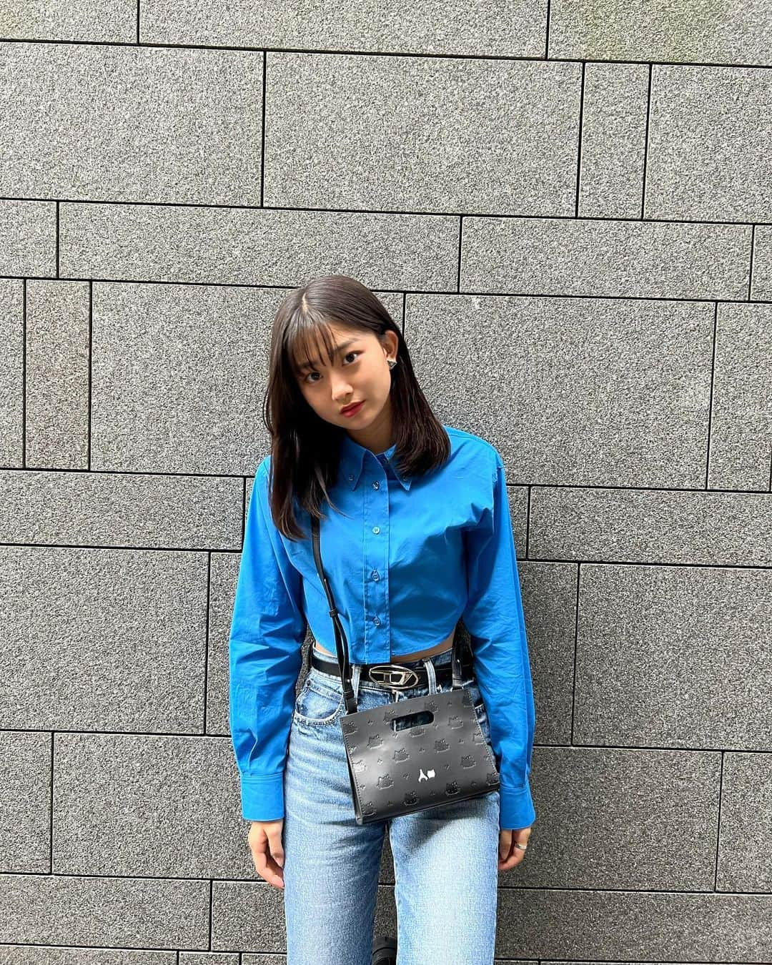 水戸由菜さんのインスタグラム写真 - (水戸由菜Instagram)「・ 🖤💙  tops: @snidel_official  denim: @moussyofficial  boots: @murua_official  bag: @nanananaofficial × @psg  nana-nana x Paris Saint-Germain x ハローキティ」9月29日 20時24分 - yuna_3047