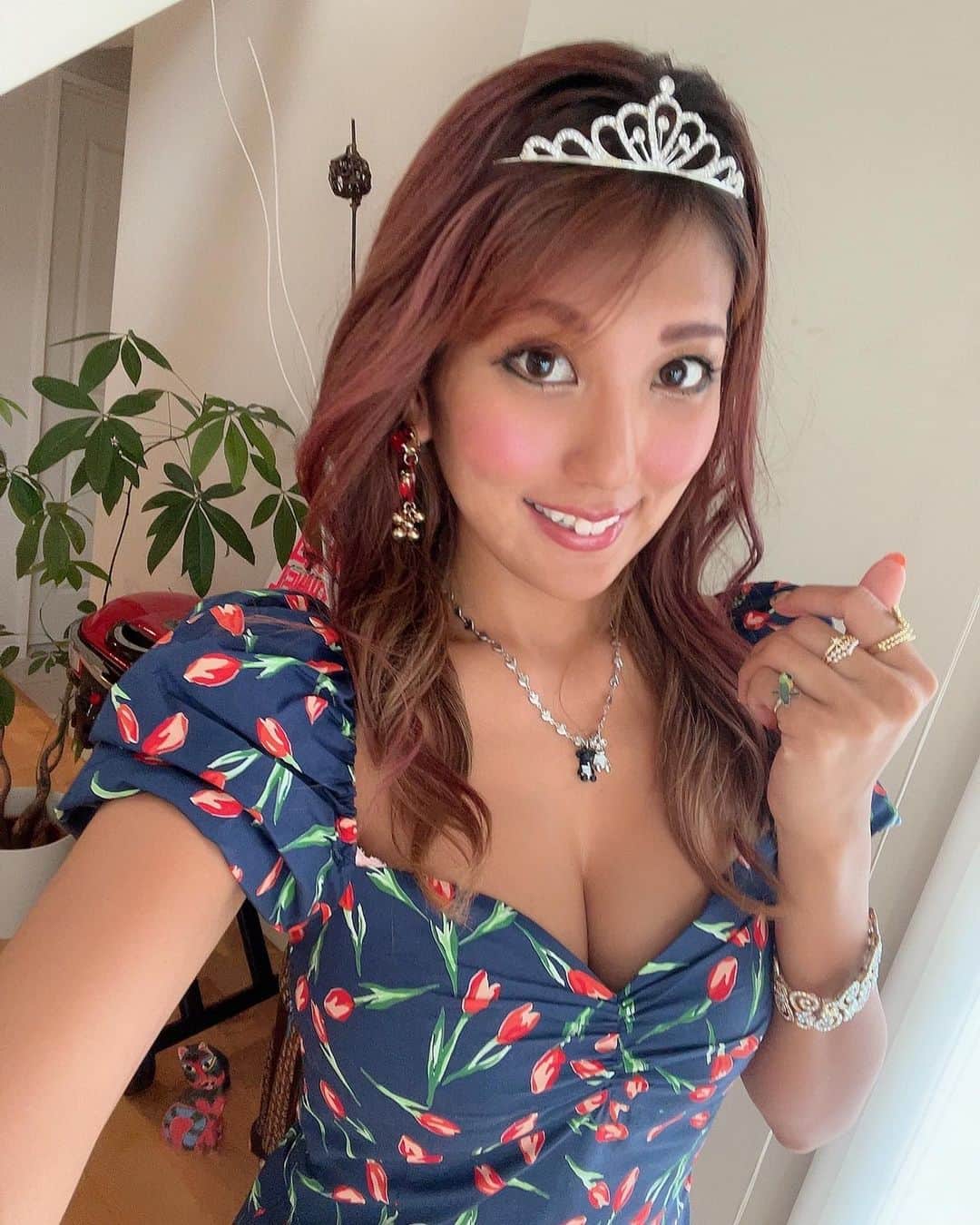 神谷麻美さんのインスタグラム写真 - (神谷麻美Instagram)「#ホットサンド 美味しいっ💖👸💖🥙🌈💖✨   #Princess  #cooking 💖🍳💖💜💖💜💖💜💖✨  ✨🌹💖🌹💖🌹💖🌹💖🌹✨」9月29日 22時44分 - asamice428