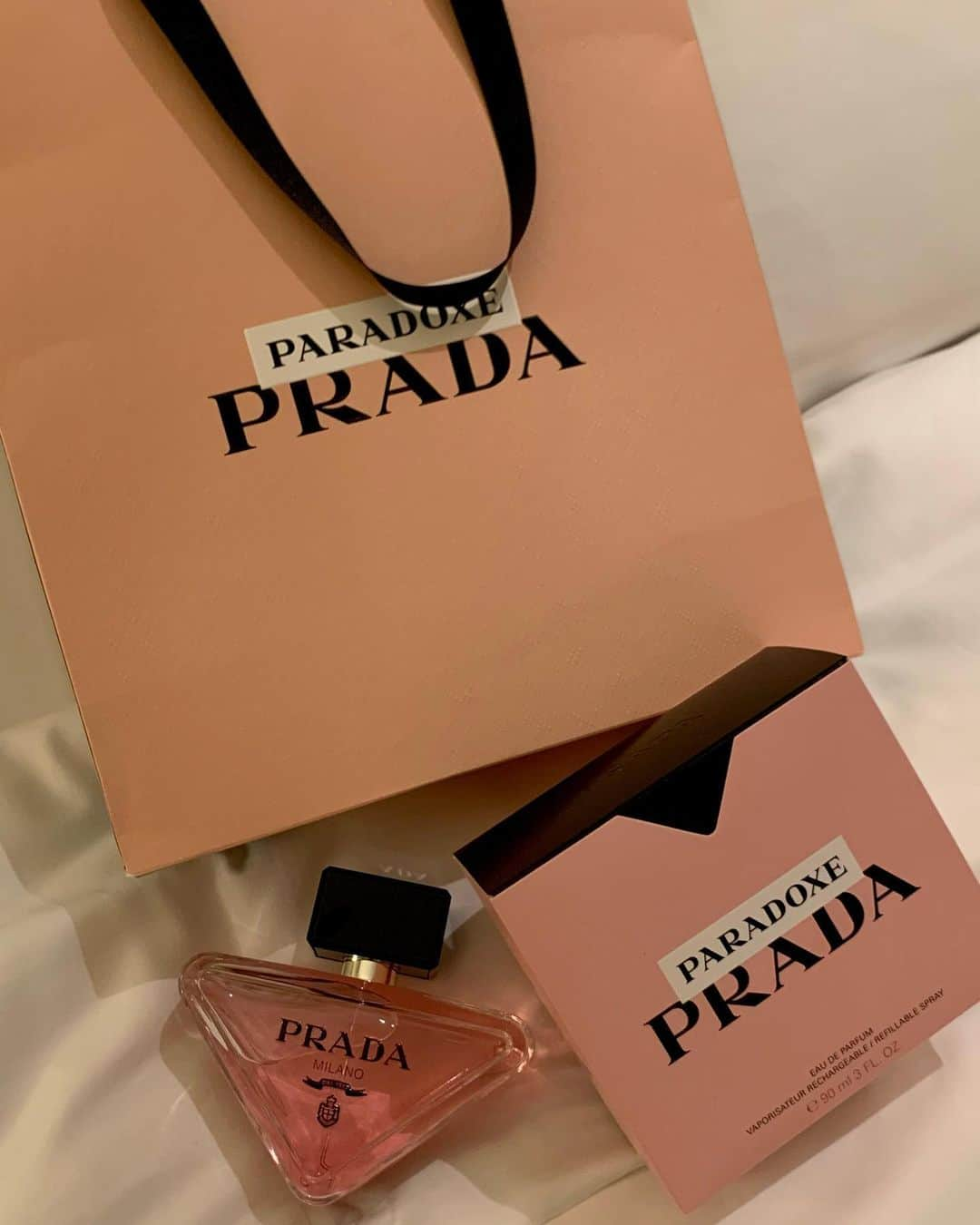 さなさんのインスタグラム写真 - (さなInstagram)「I'm a huge fan of Prada's fragrances🖤 #pradaparadoxe」9月30日 8時12分 - m.by__sana