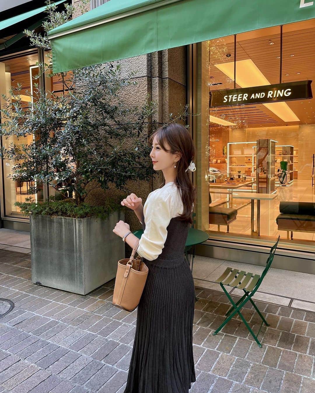 中田絵里奈さんのインスタグラム写真 - (中田絵里奈Instagram)「. 最近の私服まとめ🩰🪄 9月になったのでモノトーンのお洋服も増えてきました〜とupしようと思って撮っていたらもう9月も最終日🥹 . でも秋の風が気持ちよくて過ごしやすい季節☺️🍂 . #私服コーデ」9月30日 12時21分 - erinanakata