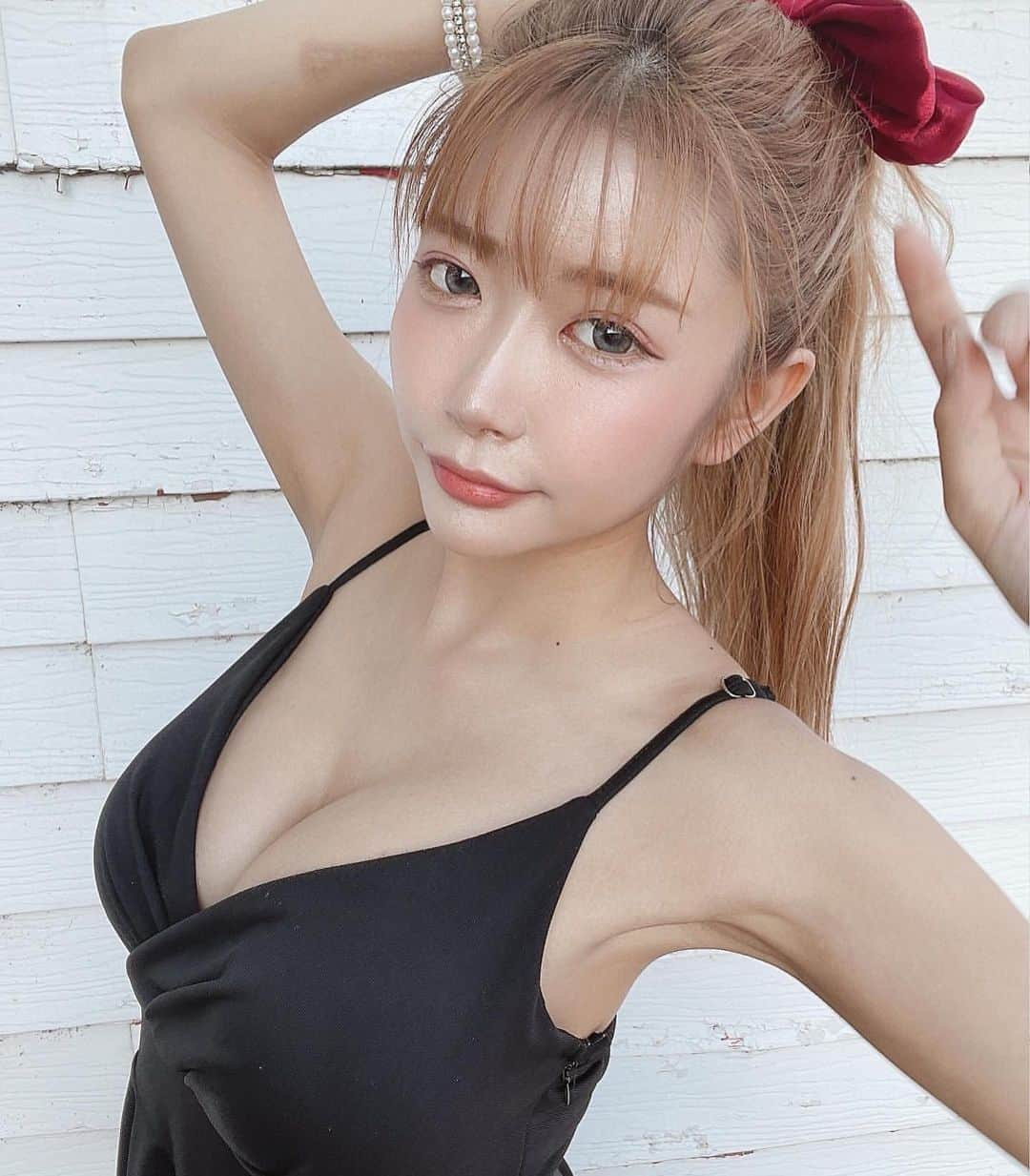 美女美容事情さんのインスタグラム写真 - (美女美容事情Instagram)「《妖艶スタイル💖😍》 *⁠ 今回ご紹介させて頂きますのは!!👀❤︎⁠⠀ ふありさん< @j_fuari >の素敵なお写真📸⁠⠀⁠⠀⁠⠀⁠ *⁠⠀⁠⠀⁠⠀⁠⠀ オトナかわいいポニーテル美女⭐️🦄 色っぽい衣装とスタイルに目が釘付けですね❣️👀 *⠀⁠⠀⁠⠀⁠⠀⁠⠀ ふありさん< @j_fuari > ⁠⠀⁠⠀⁠⠀⁠⠀ 素敵な投稿ありがとうございました☺️📸✨ *⠀⁠⠀⁠⠀⁠⠀⁠⠀ ふありさんのアカウントには他にも素晴らしい投稿が沢山ありますので是非覗いてみてくださいね💁‍♀️💙⁠⠀⁠⠀⁠⠀⁠⠀ *⠀⁠⠀⁠⠀⁠⠀⁠⠀ △▼△▼△▼△▼△▼△▼△▼△▼△▼ ⁠⠀⁠⠀⁠⠀ ❤🧡💛「美女美容事情」💚💙💜⠀⠀⠀⠀⠀⠀⠀⠀⠀⠀⠀⠀⠀⠀⁠⠀⁠⠀⁠⠀⁠⠀⁠⠀ 👇掲載ご希望の方は👇⠀⠀⠀⠀⠀⠀⠀⠀⠀⠀⠀⠀⠀⠀⠀⁠⠀⁠⠀⁠⠀⁠⠀⁠⠀ @b_b_j.jタグ付けと🖤 #ビジョビ ⁠⠀ 🖤タグ付けお願いします✨⠀⠀⠀⠀⠀⠀⠀⠀⠀⠀⠀⠀⠀⠀⠀⁠⠀⁠⠀⁠⠀⁠⠀⁠⠀ △▼△▼△▼△▼△▼△▼△▼△▼△▼ ⁠⠀⁠ #インスタ美人  #インスタグラマー #インスタ女子 #インフルエンサー #インスタ美女 #インスタグラビア  #スタイル抜群 #スタイル最高」9月30日 17時37分 - b_b_j.j