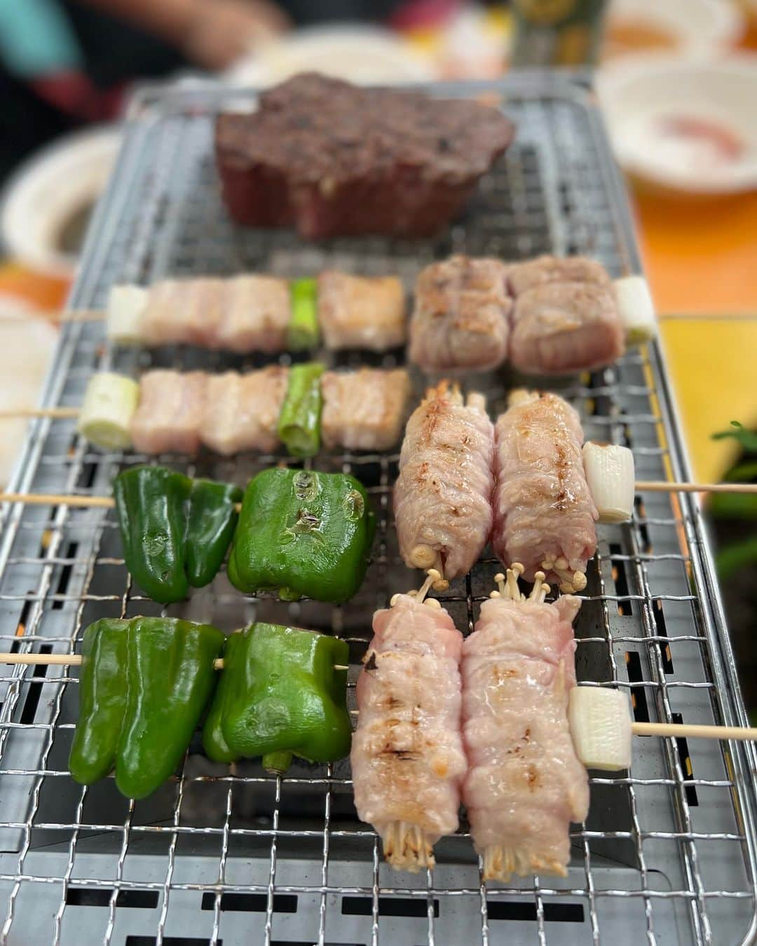 堀えりかさんのインスタグラム写真 - (堀えりかInstagram)「ダレアスタジオBBQ🍖💕 ヒレ肉やばいデカい美味しかった❤️  みんなありがとう〜🙌💓   #ダレアスタジオ #バーベキュー #撮影スタジオ #ヒレ肉 #焼き鳥 #dareastudio #bbq」9月30日 23時38分 - xerikax143