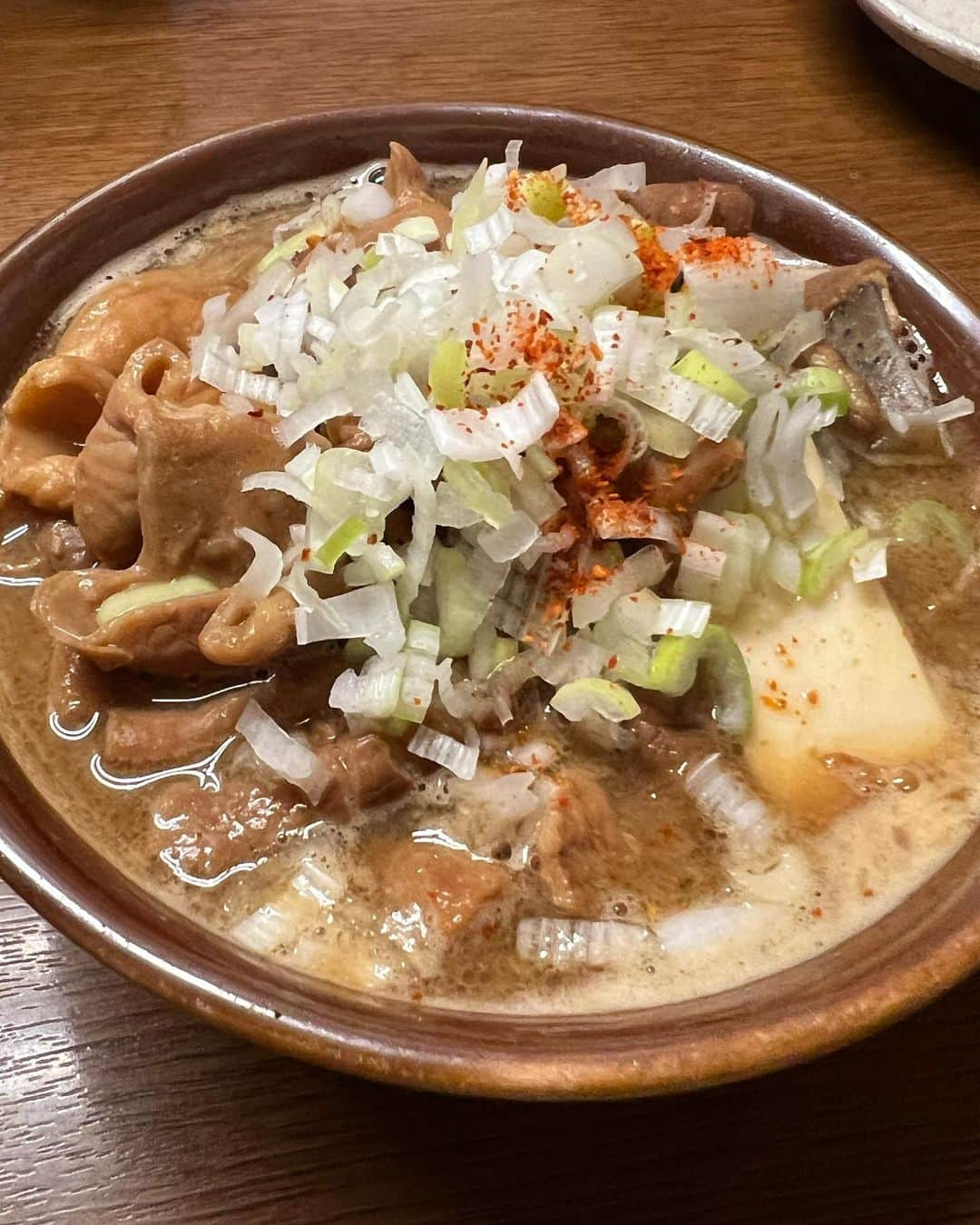 甘糟記子さんのインスタグラム写真 - (甘糟記子Instagram)「大好きな焼き鳥大空！　@kenken6031  先日久しぶりに行ってきました(≧∀≦)  本当にここの焼き鳥は美しくて美味しい！！ 焼き加減、塩加減、串の打ち方、全部完璧でしょ╰(*´︶`*)╯♡ その上コスパも良く、私の中のNo. 1！！  美味しくてついつい食べ過ぎちゃうんだけど、胃もたれとか一切なくて、次の日も食べたくなるんだよね（笑）  家族全員がファンです（笑）  写真撮り忘れたけど、デザートのチョコバナナも子供には人気です(o^^o)  ご馳走様でした〜☆*:.｡. o(≧▽≦)o .｡.:*☆  #青物横丁#美味しいもの#食べ歩き#焼き鳥#炭火焼き鳥#焼き鳥大空#大空#青物横丁大空#大好きなお店#また行きたいお店#コスパの良いお店#美味しすぎる」10月1日 6時10分 - norihey924