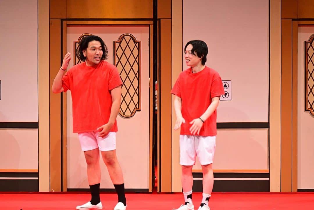 盛山晋太郎さんのインスタグラム写真 - (盛山晋太郎Instagram)「なんと‼️ ご好評につき単独ライブの配信が再延長となりました！ 10/9(日)までご視聴できます！ そしてまだ購入できます！是非ご覧くださいませ  オンラインチケット↓ http://bit.ly/3BPD6Vl  #ホテルミトリズ #FANYオンライン　で検索」10月1日 16時15分 - morishimc