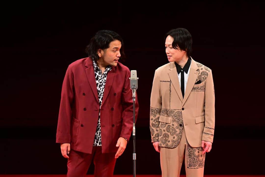 盛山晋太郎さんのインスタグラム写真 - (盛山晋太郎Instagram)「なんと‼️ ご好評につき単独ライブの配信が再延長となりました！ 10/9(日)までご視聴できます！ そしてまだ購入できます！是非ご覧くださいませ  オンラインチケット↓ http://bit.ly/3BPD6Vl  #ホテルミトリズ #FANYオンライン　で検索」10月1日 16時15分 - morishimc