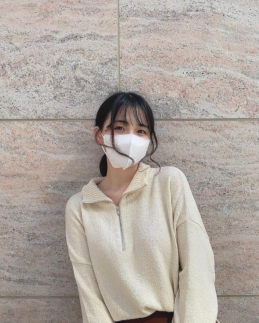 大園桃子さんのインスタグラム写真 - (大園桃子Instagram)「⁡ ⁡ まだ暑いけど、zip knitこれから沢山使えそう🐈🍂 ⁡」10月1日 19時54分 - o.momoko_official