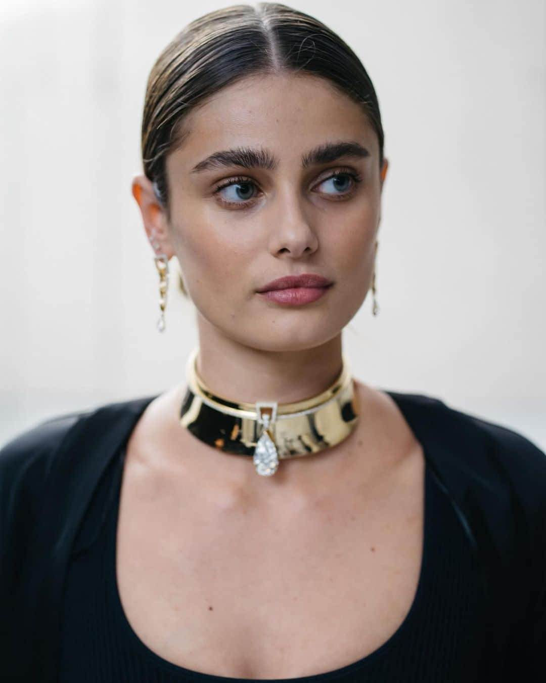 テイラー・ヒルさんのインスタグラム写真 - (テイラー・ヒルInstagram)「@messikajewelry 🖤」10月2日 6時49分 - taylor_hill