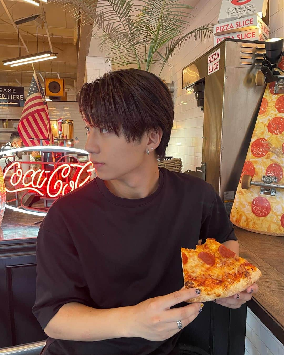 岡田蓮さんのインスタグラム写真 - (岡田蓮Instagram)「▪️pizza🍕🌴」10月2日 20時55分 - ren.479