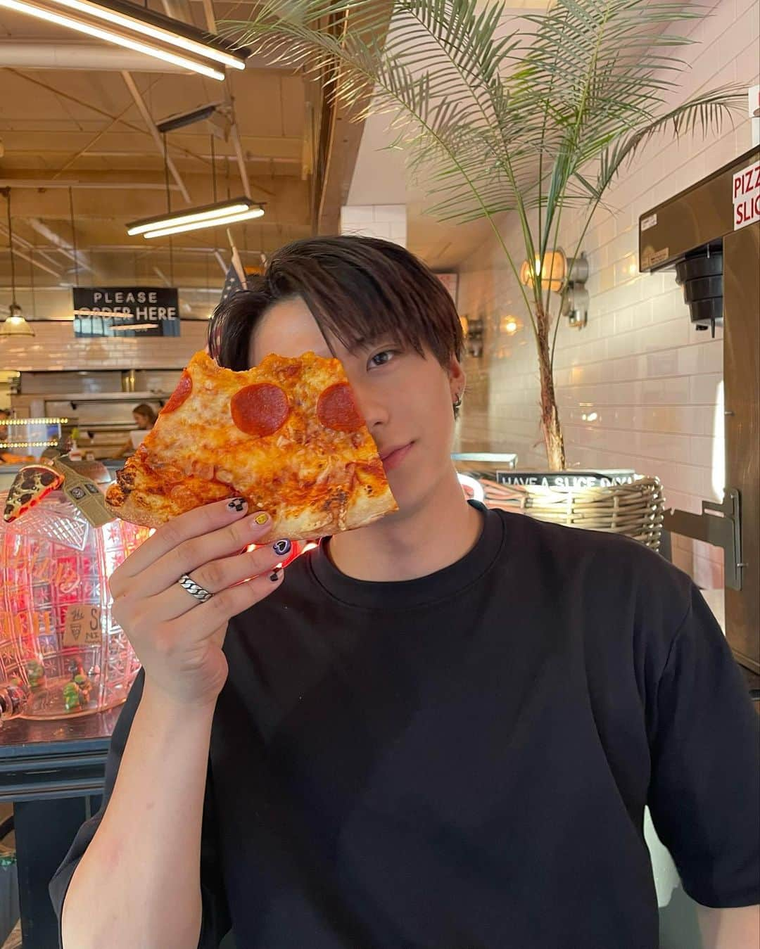 岡田蓮さんのインスタグラム写真 - (岡田蓮Instagram)「▪️pizza🍕🌴」10月2日 20時55分 - ren.479