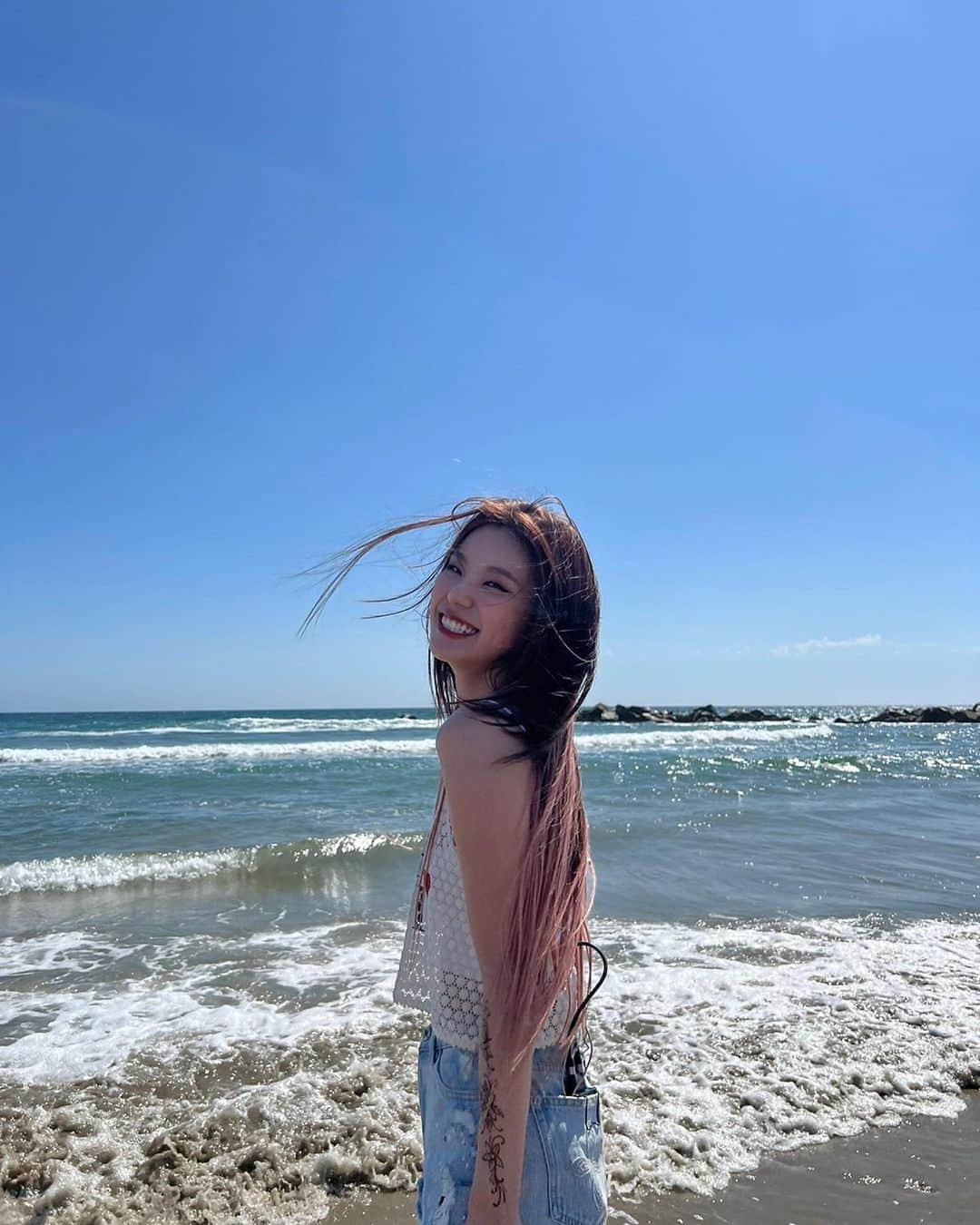 ITZYさんのインスタグラム写真 - (ITZYInstagram)「It was one of the most happiest moment🖤  #ITZY #LA에있지 #LA_ITZY」10月3日 14時45分 - itzy.all.in.us