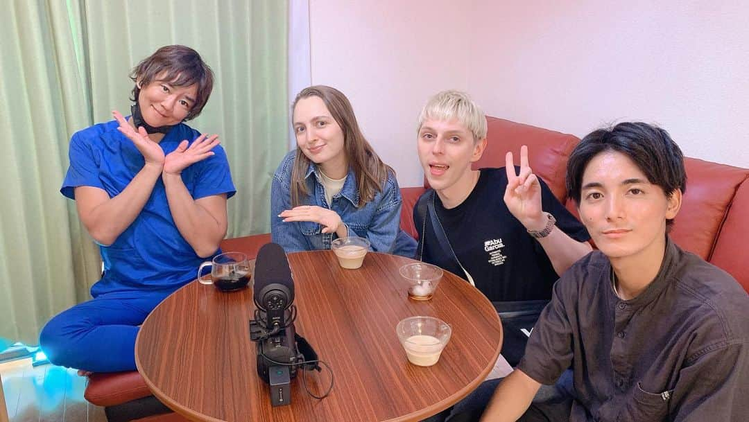 楽しんごさんのインスタグラム写真 - (楽しんごInstagram)「大好きなピロシキーズさんとYouTube撮影🥰 楽しかったー💘  #ピロシキーズ」10月4日 7時07分 - tanoshingo.official