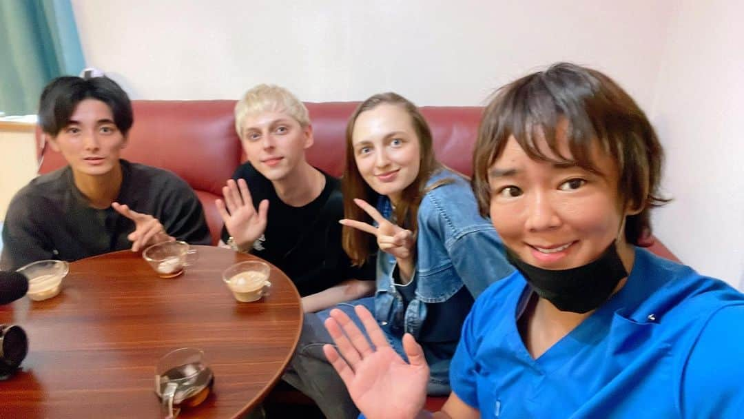 楽しんごさんのインスタグラム写真 - (楽しんごInstagram)「大好きなピロシキーズさんとYouTube撮影🥰 楽しかったー💘  #ピロシキーズ」10月4日 7時07分 - tanoshingo.official