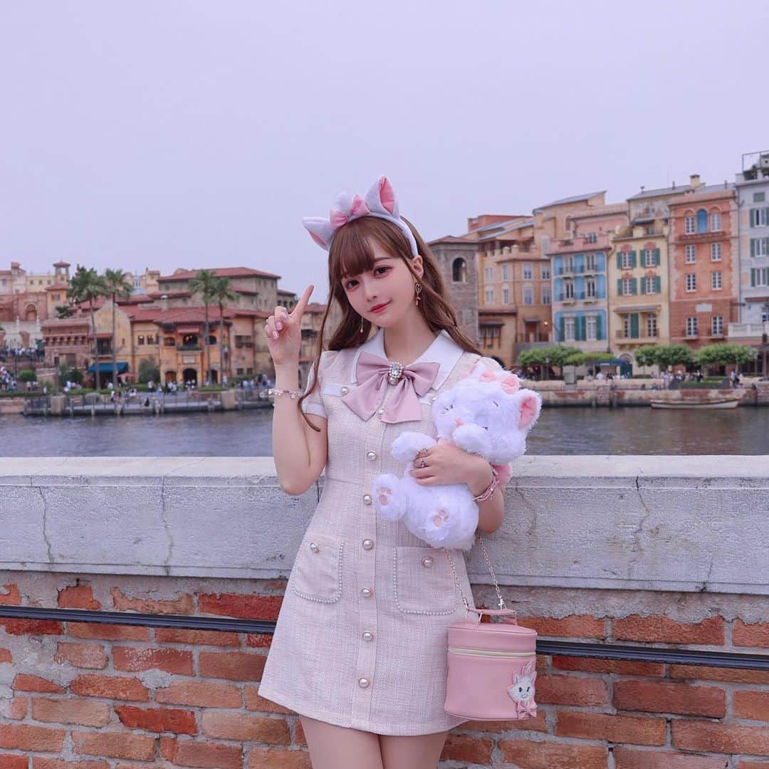 Chikako千佳子さんのインスタグラム写真 - (Chikako千佳子Instagram)「marie 🎀 #ankrouge #アンクルージュ #量産型 #量産型コーデ #量産型女子  #marie #マリー #マリーちゃん #ディズニー #TDS #ディズニーシー #東京ディズニーシー #猫耳 #milkfashion」10月4日 11時39分 - cindychikako
