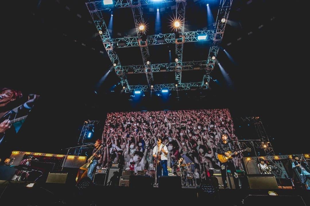 柳沢進太郎さんのインスタグラム写真 - (柳沢進太郎Instagram)「大阪城ホール  初日にしかない緊張感とそれを乗り越えた爆発🔥  大阪の愛でっかすぎて、めちゃくちゃ安心した。  また早く会いたいね！ 来てくれて、本当にありがとう。  photo × @nabespg」10月5日 13時42分 - shintaro_yanagisawa