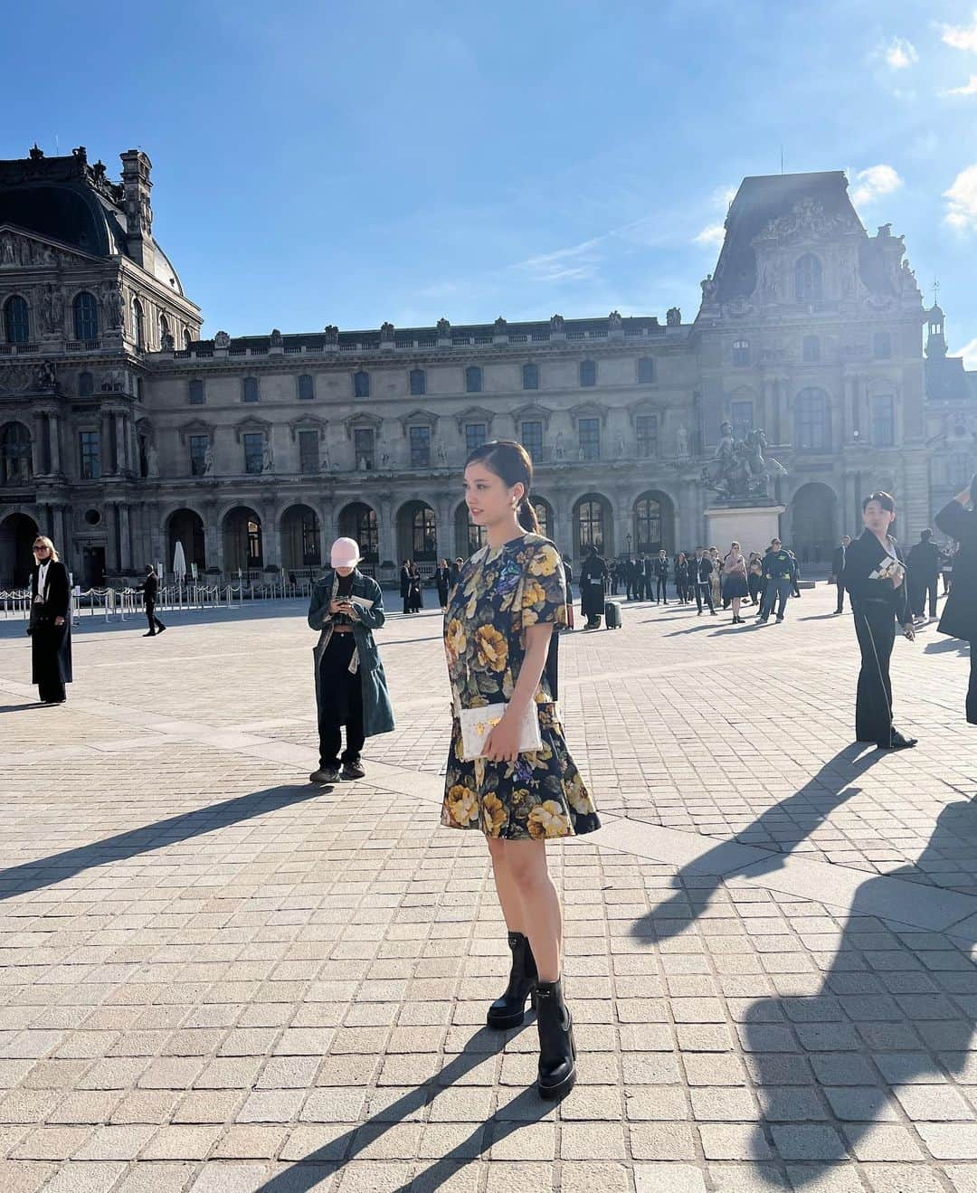 谷まりあさんのインスタグラム写真 - (谷まりあInstagram)「It was really beautiful show.  Thank you for having me @louisvuitton 💕  ヴィトンのショーにご招待頂きました。とても素晴らしいショーに感動と刺激をもらえました。  #louisvuitton  #NicolasGhesquière」10月5日 21時09分 - mariaaaa728