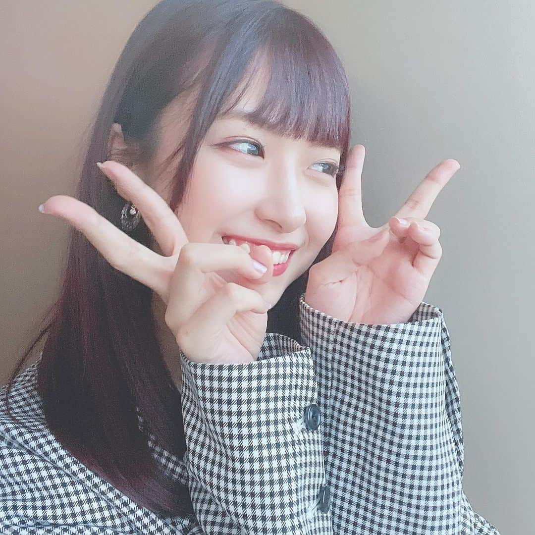 橋本陽菜さんのインスタグラム写真 - (橋本陽菜Instagram)「🤍 * お久しぶりです😌 こんな時間に投稿しちゃいます。 この髪色めっちゃ好きです。 八重歯もいい感じに見えてますね。 むーって口結構やります私。 アイドルは笑顔が1番😁 * #AKB4武道館 #武道館 #武道館ライブ #あと2日 #pyonstagram #AKB48 #チーム8 #チームB #浅井チームB #アイドル #富山 #富山県 #はるpyon #橋本陽菜 #圧倒的橋本陽菜 #橋本陽菜を広める」10月5日 23時00分 - 48pyonz_toyama