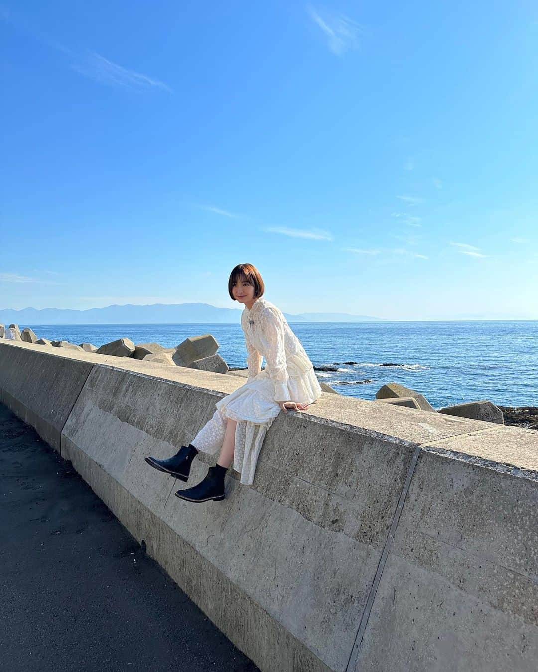 篠田麻里子さんのインスタグラム写真 - (篠田麻里子Instagram)「先日の収録で行った北海道💕 楽しかったなぁ✨ 今日は北海道ばりに寒かったね🤔  衣装 @casa_fline   #北海道」10月6日 17時55分 - shinodamariko3