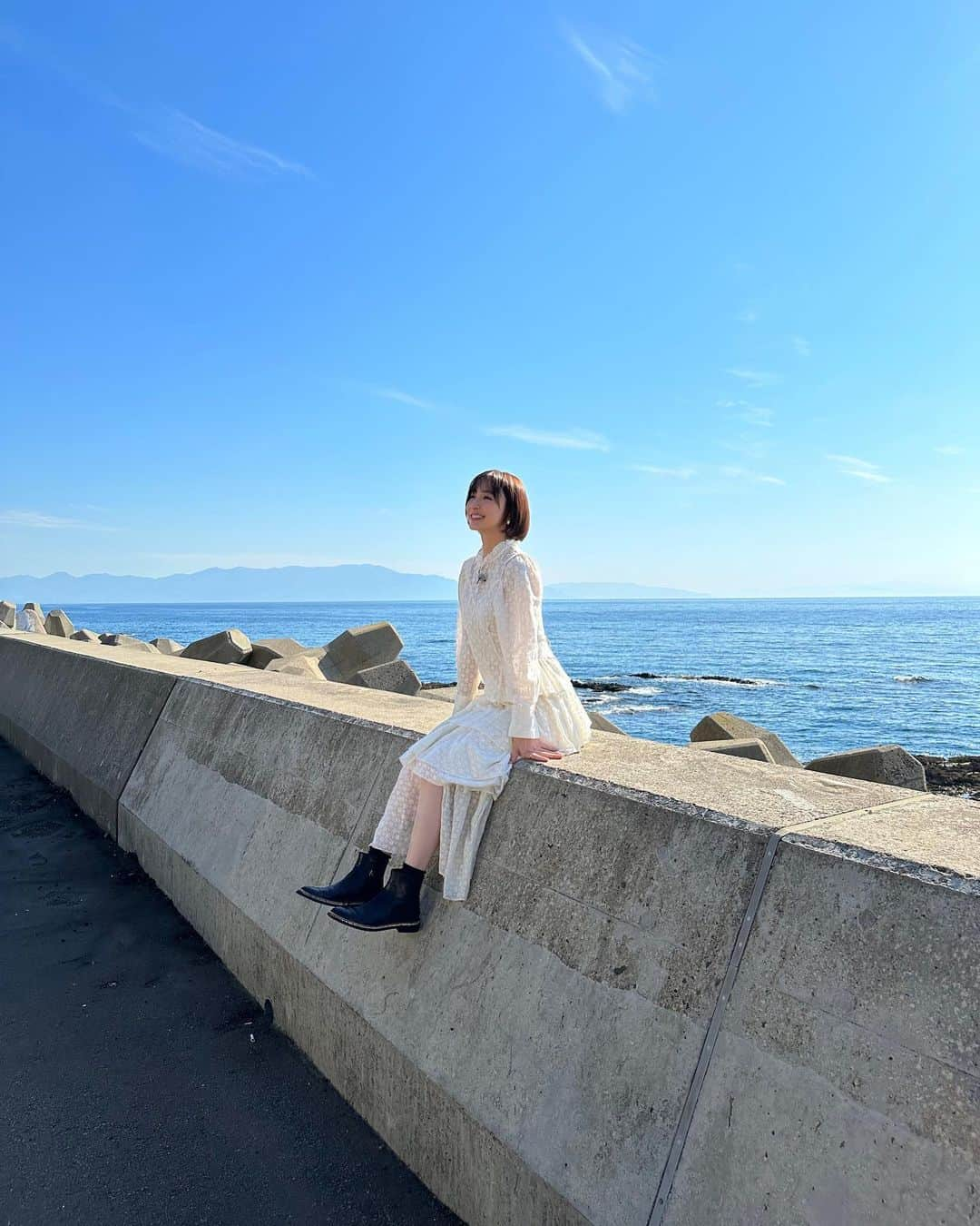 篠田麻里子さんのインスタグラム写真 - (篠田麻里子Instagram)「先日の収録で行った北海道💕 楽しかったなぁ✨ 今日は北海道ばりに寒かったね🤔  衣装 @casa_fline   #北海道」10月6日 17時55分 - shinodamariko3