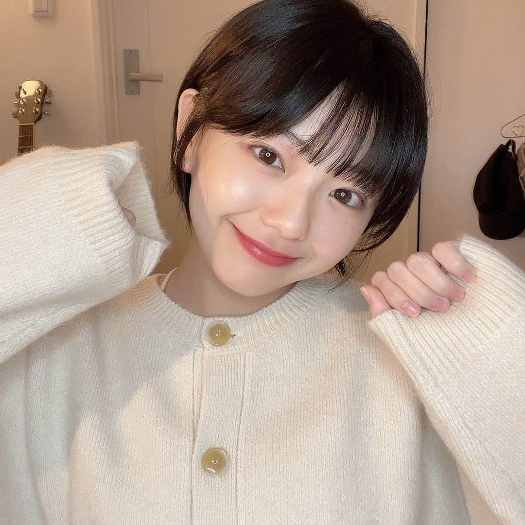 大熊杏優さんのインスタグラム写真 - (大熊杏優Instagram)「ショートにあってますか？🫥」10月6日 21時51分 - ayuokuma