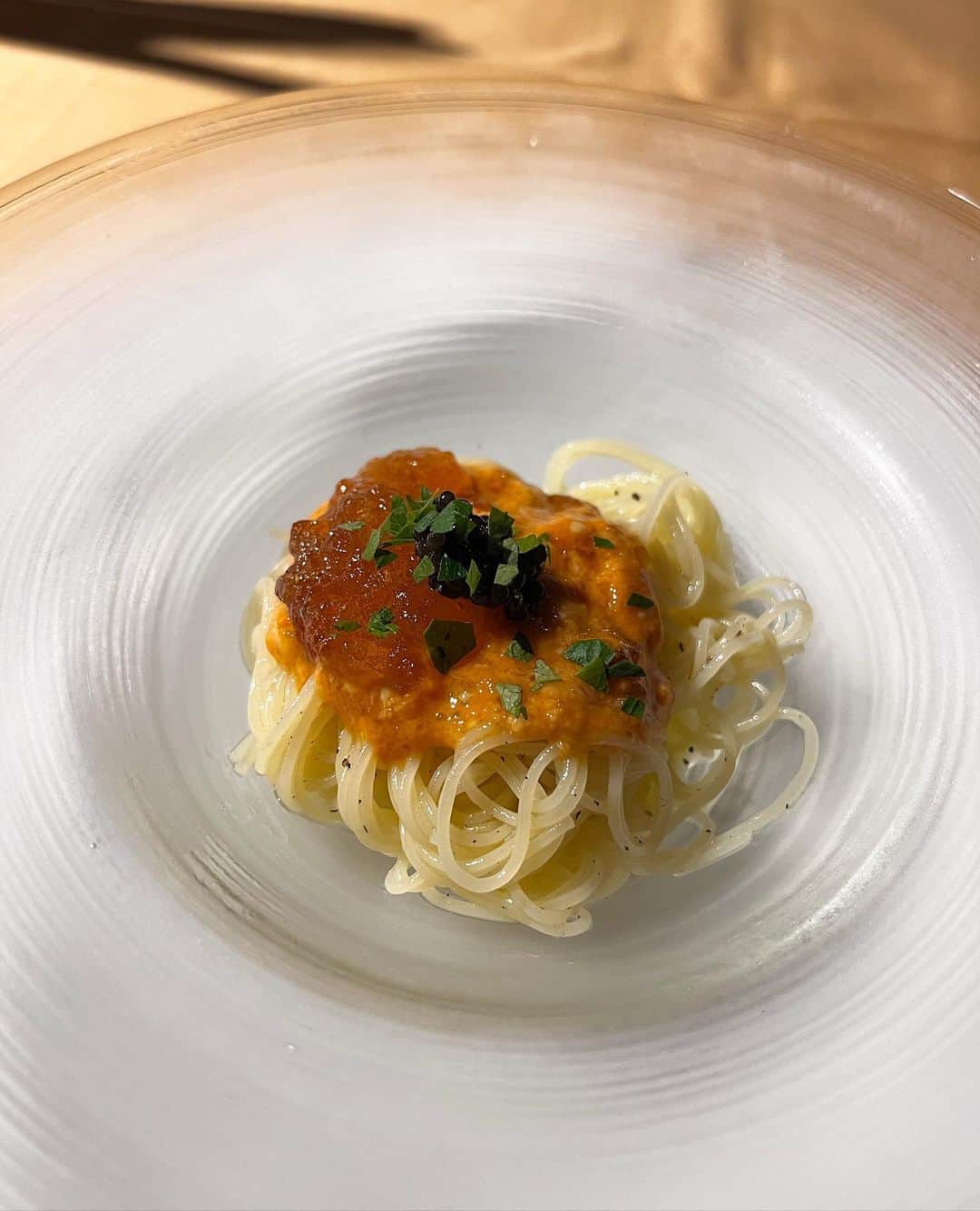 千秋さんのインスタグラム写真 - (千秋Instagram)「お友達と大好きな老舗キャンティでごはん🍝🇮🇹 わたしにとってはこのデザートビュッフェがメインなので、前菜から調整しながら食べています。（メインのお肉抜いてまでも）  #キャンティ #西麻布 #italian」10月7日 12時14分 - chiaki77777