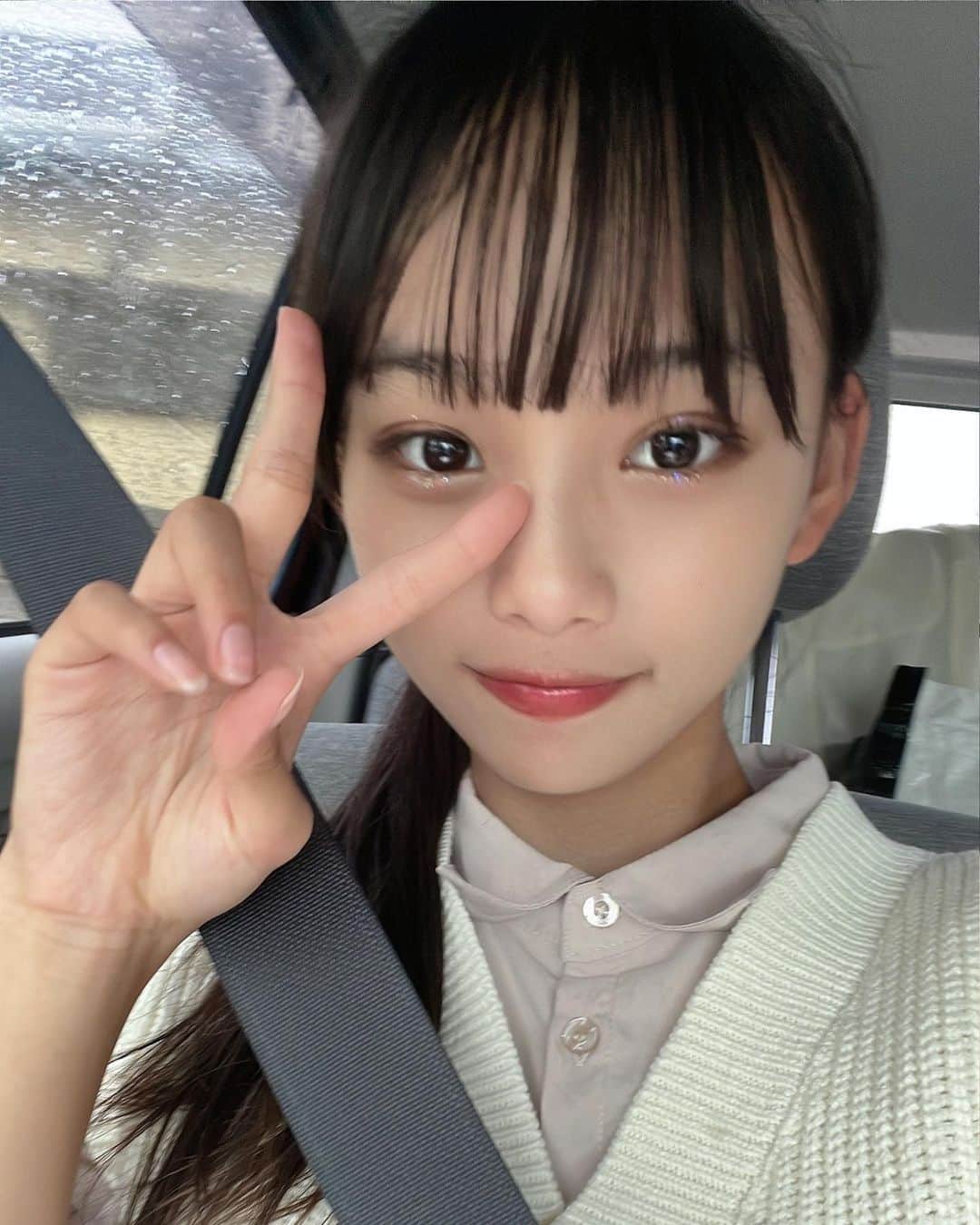 松本麗世さんのインスタグラム写真 - (松本麗世Instagram)「風がすごーい！ ♡ 台風が過ぎた後もしばらくは風が強いなぁ🌀 ♡ 旧 ...