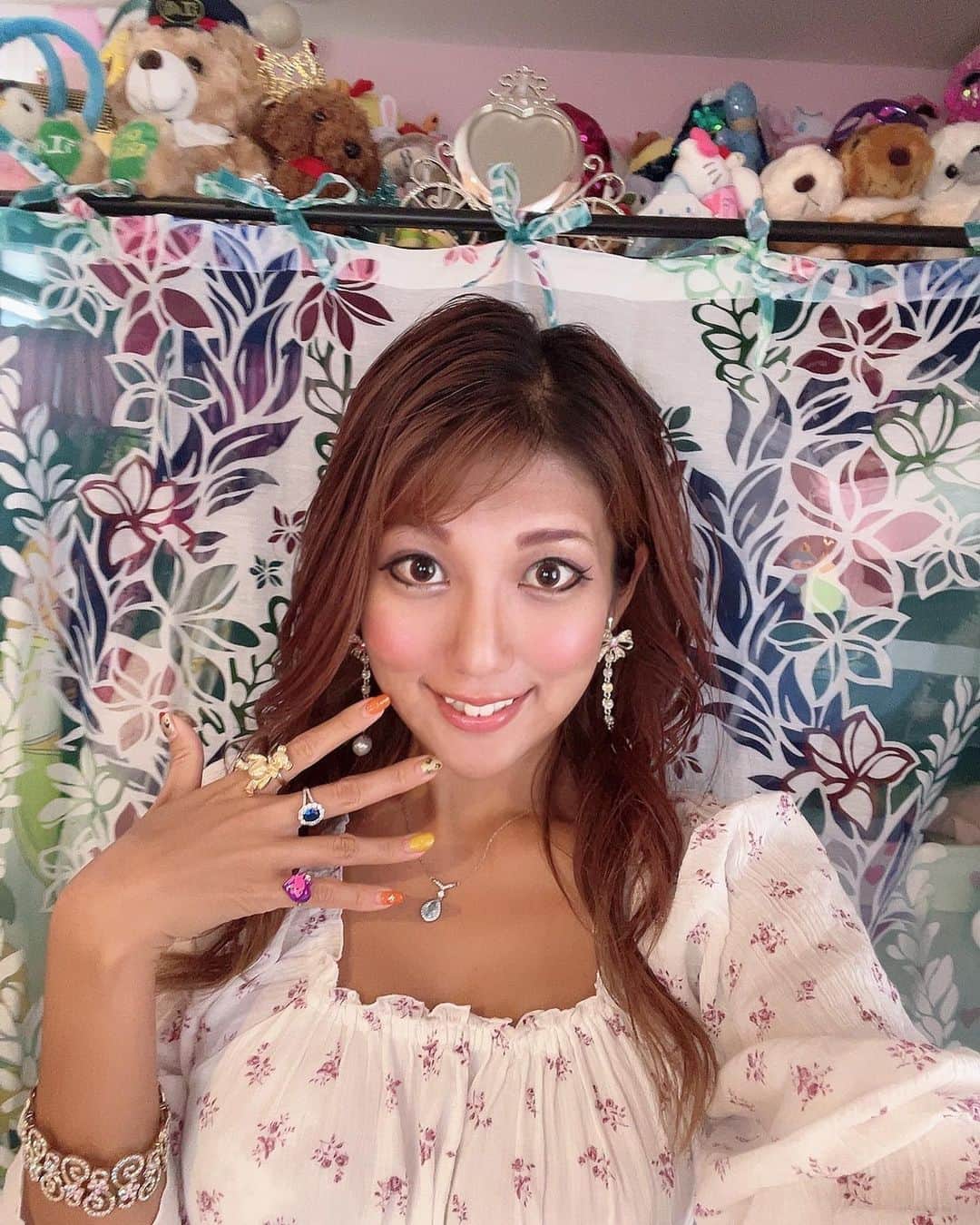 神谷麻美さんのインスタグラム写真 - (神谷麻美Instagram)「#かわいすぎる ぅぅぅ💖👸💖🌈💖🌹💖✨   #素敵王 だもんっ💖🏰💖🪐💖🛸💖✨  #ステキング 💖🦄💖🌈💖✨」10月7日 19時18分 - asamice428