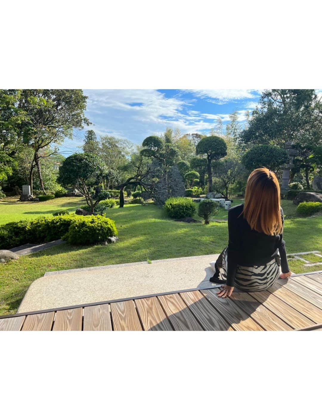 橋本梨菜さんのインスタグラム写真 - (橋本梨菜Instagram)「昨日まで4日間旅番組ロケで宮崎に行ってました。  宮崎は、すごく子供の頃に家族で旅行に行ったぶりで久しぶりでした☺️  あんなに南国っぽいんだね！驚き😳  今回のロケの様子は 10/29に長野朝日で放送の 「信州をカーナビゆーぐるっTV 秋の1時間SP」 でご覧いただけますので、 是非見れる地域の方はご覧くださいね！☺️  今回はれいちぇるとの旅だったので 4日間は本当にあっという間だった〜♡  ホテルもお部屋も同じにしてもらってたので寝ても覚めてもれいちぇるとの時間を過ごしてました。  毎日大浴場いったり、夜はお部屋でだらだらTVを見たり、お仕事で行ってたとは思えないぐらい癒され旅となりました♡   れいちぇるありがとう〜😚  あ！ちなみに、れいちぇるとこんなにも仲良くなれたのは、4年ほど前のこの番組のロケからなんだよー！😳もうそんな前からなんだ、、驚き！  その後同じ事務所になったりして、 ここまでの仲になりました☺️ほっこり♡  今回のロケもホントに色んなところに取材に行かせてもらいました。高いところも辛いものも、お屋敷や、キャビア、牛さんや、酒造も🍶  とにかく何にでも色んな文化や歴史があって勉強になることばかりでした。  お世話になった皆様ありがとうございました🙇‍♂️🤍  写真も10枚も貼っちゃった！ それでも貼りたりないぐらいあった！笑  それではオンエアをお楽しみに！🙂 私は今日朝からまた別の所へきています✈️ どこでしょうか〜😌？」10月7日 20時24分 - hashimoto_rina_