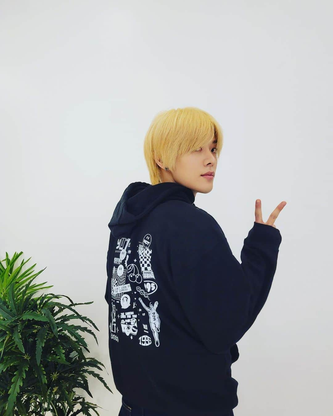 中本悠太さんのインスタグラム写真 - (中本悠太Instagram)「#capsulebyNCT127  @capsulebynct127 @represent nct127.shop +  항상 고마워용~~^^」10月8日 2時25分 - yuu_taa_1026