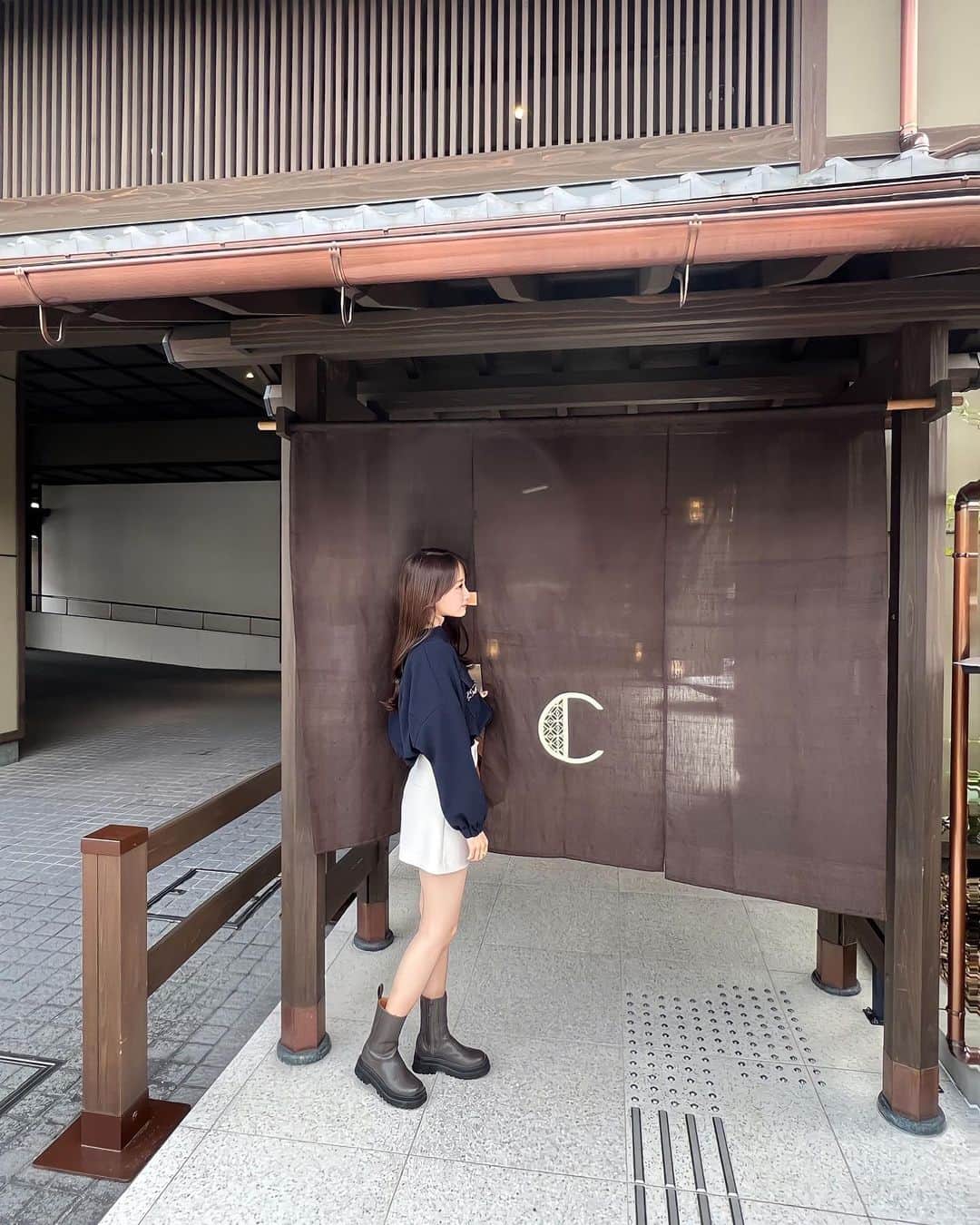 MIYUさんのインスタグラム写真 - (MIYUInstagram)「連休🫶🏻  9月から連休のたびに台風が来てしまって 延期してた京都へようやく🕋 今回、母との旅行だったので着物はレンタルせず ホテルの浴衣で👘笑 今日はあいにくの雨天でしたが、 ゆったりリフレッシュできました🍵  また投稿します🗒  #京都」10月9日 22時16分 - miyu__.oo