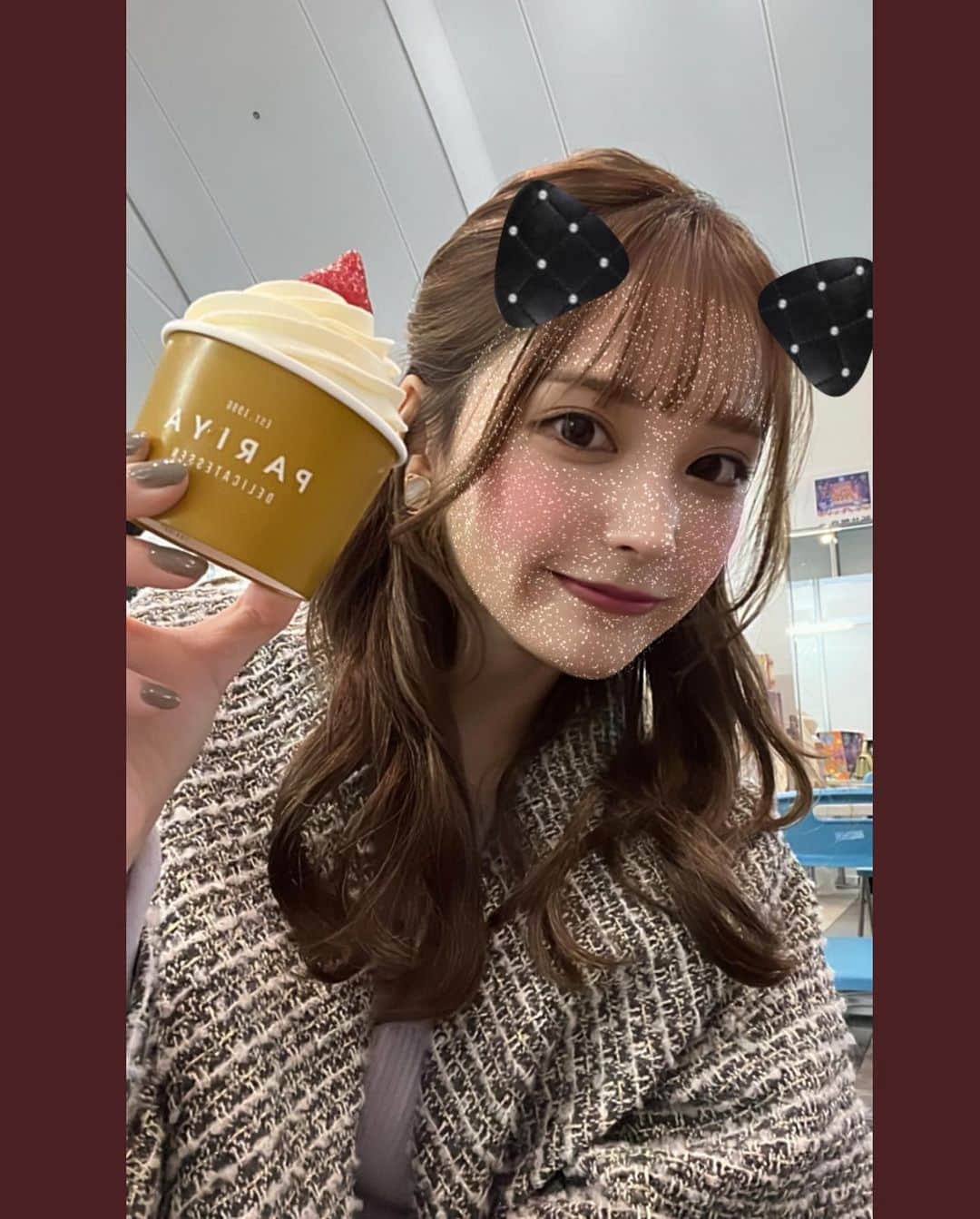 那須笑美さんのインスタグラム写真 - (那須笑美Instagram)「GirlsAward ありがとうございました🍂  どの衣装が好みだった？？？  手作りのボードみえたし遊び心あるボードもみえたよ、本当に嬉しかった！ありがとうね😭💧 配信見てくださった方もありがとうございました！！」10月9日 22時47分 - nasu_hohomi