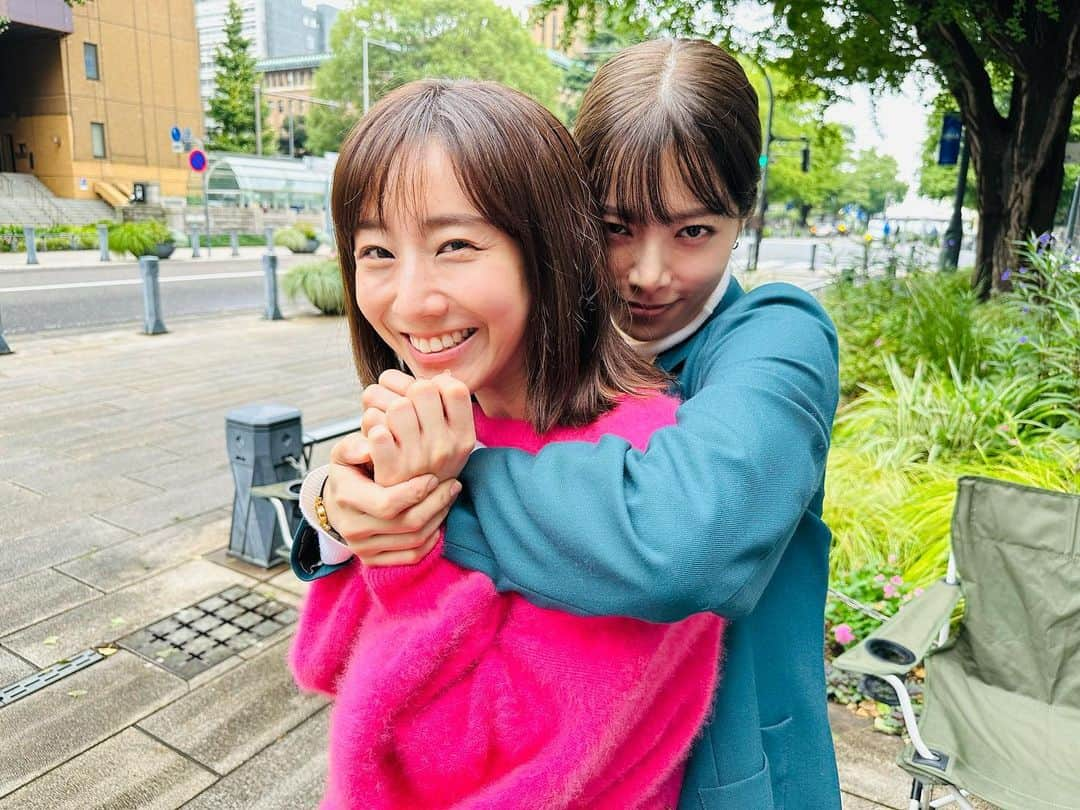 桜井ユキさんのインスタグラム写真 - (桜井ユキInstagram)「ボーイフレンド降臨！撮影中  「私のみな実は渡さねえ」  ん？  そういうやつじゃない？  だってトライアングルラブコメディですよね、合ってますよね  負けないぞお  　　　　　　　　　　　　　　　　　　桜井」10月10日 13時54分 - yuki.sakurai_official