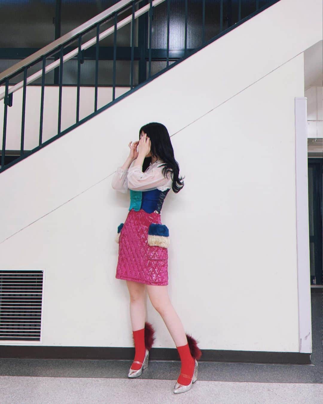 中西智代梨さんのインスタグラム写真 - (中西智代梨Instagram)「なんかちょっと急に。  この歌初めて踊ったけどメロディーも振り付けも好みだった💜🤍  そしてこのハイテンションの衣装本当可愛くて好き💭」10月10日 17時48分 - sukiyaki_daisuki512