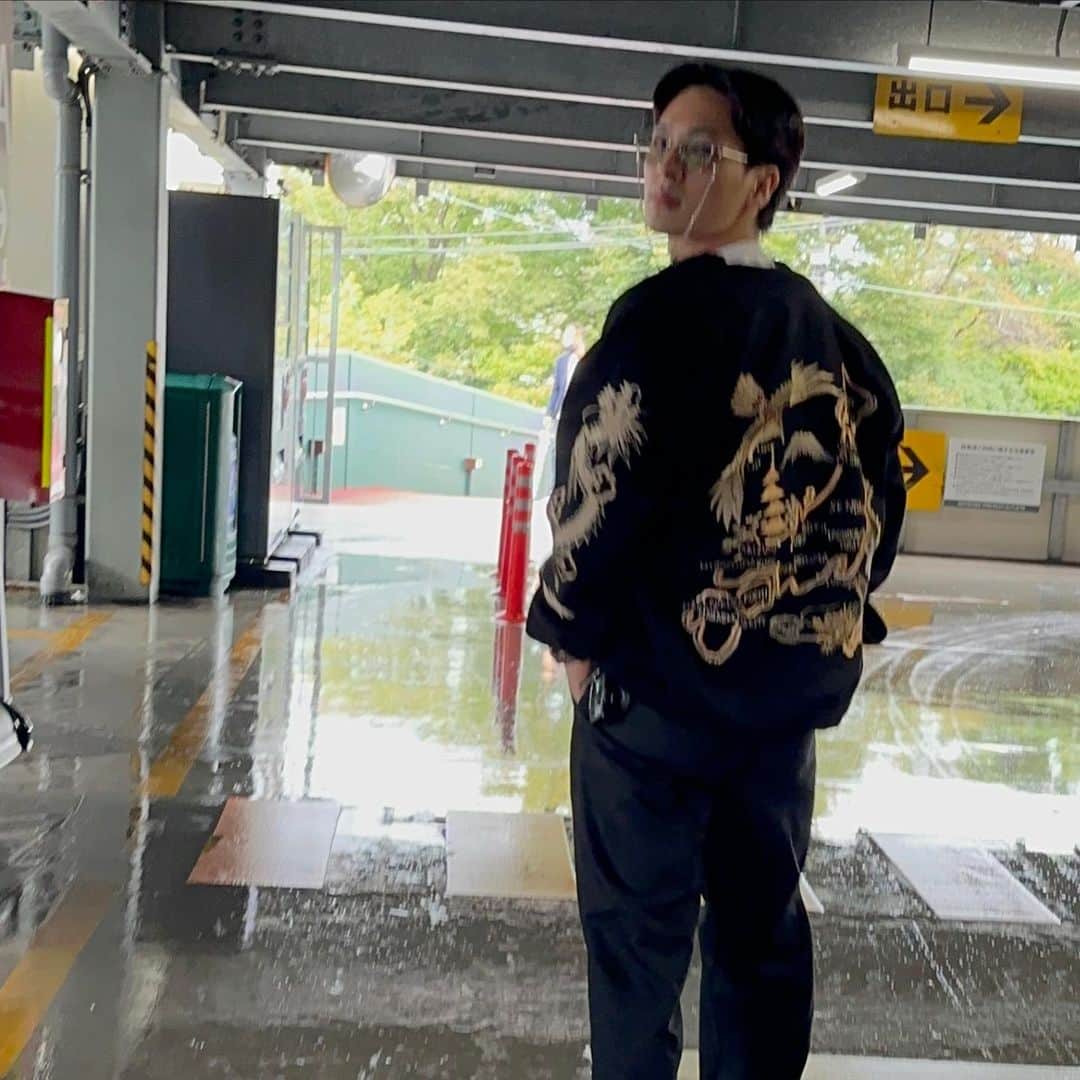 漆山葵さんのインスタグラム写真 - (漆山葵Instagram)「箱根に旅行へ🛻」10月10日 18時26分 - a3r21n32