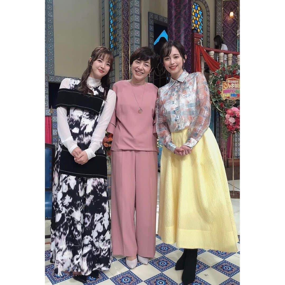 久代萌美さんのインスタグラム写真 - (久代萌美Instagram)「☺︎ あす火曜夜8時〜は 踊る！さんま御殿‼︎２５周年SPです㊗️  明石家さんまに一言いいたい人たち に出演しています。 元フジテレビの八木さん、久慈ちゃんと一緒でした👏  👗 ワンピース…@31philliplim ネックレス… @amerivintage」10月10日 19時48分 - kushiro_moemi