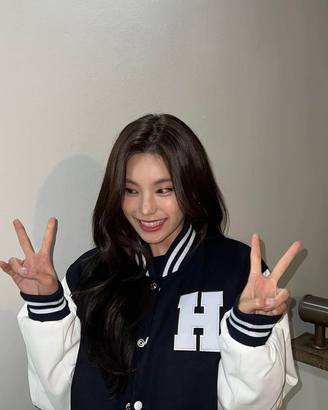 ITZYさんのインスタグラム写真 - (ITZYInstagram)「💗💗💗」10月11日 22時14分 - itzy.all.in.us