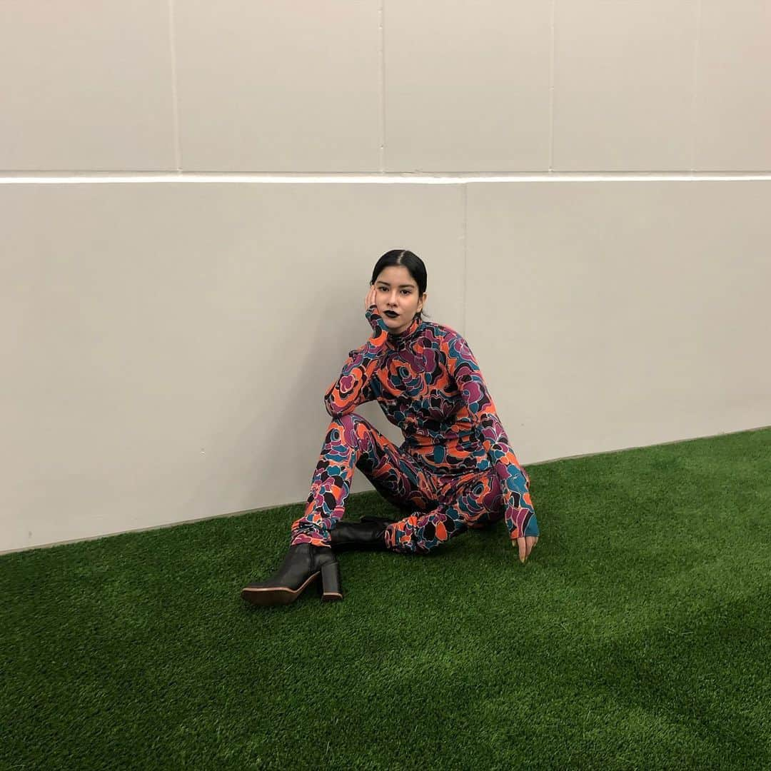 Julia Abe Brazilianさんのインスタグラム写真 - (Julia Abe BrazilianInstagram)「TAE ASHIDA SS23 thank you for having me tonight ✌🏼」10月12日 20時25分 - juliasumire