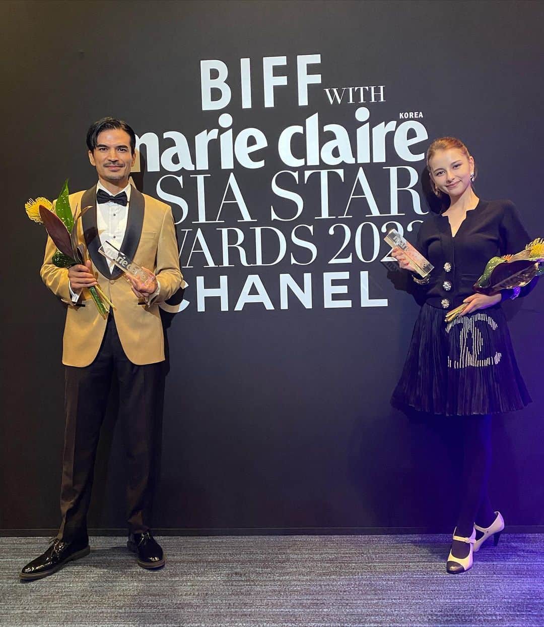 嵐莉菜さんのインスタグラム写真 - (嵐莉菜Instagram)「第8回ASIA STAR AWARDに参加させていただき、 RISING STAR AWARD を受賞しました。 大変光栄です😭 本当にありがとうございます。  微力ながら、アジアを盛り上げることができる存在になれるよう、より一層頑張ります！  そして同じく日本からの尚玄さん。ASIA STAR AWARD受賞本当におめでとうございます！✨  #linaarashi  #arashilina  #asiastaraward #biff  #biff2022  #釜山国際映画祭  #嵐莉菜」10月13日 18時33分 - lina_arashi