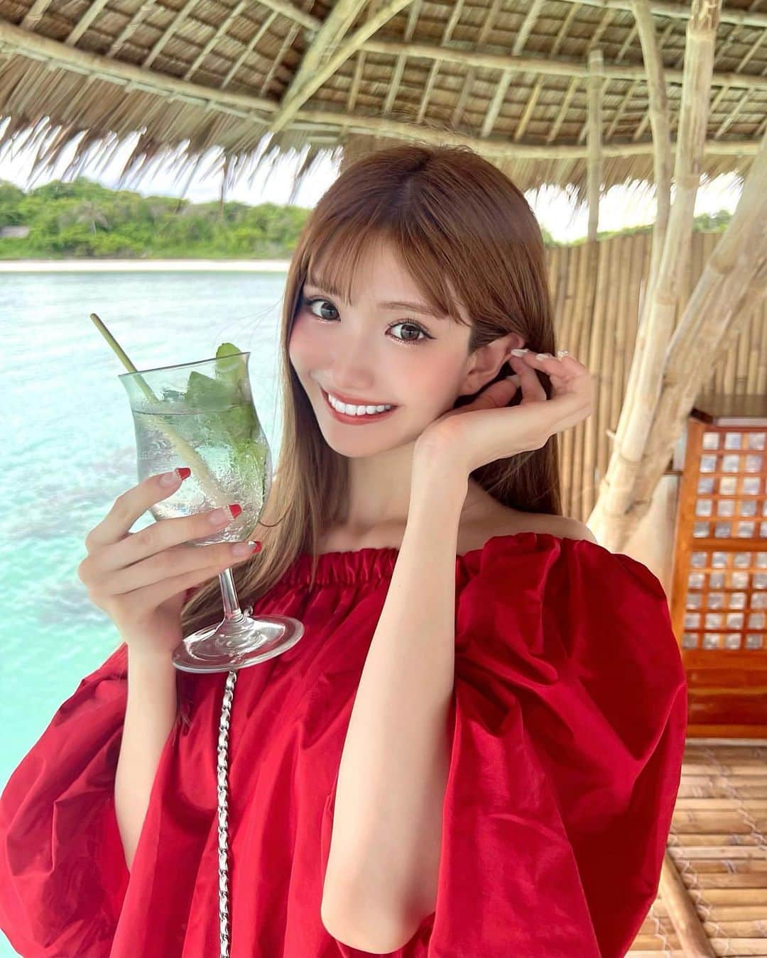 美女美容事情さんのインスタグラム写真 - (美女美容事情Instagram)「《赤コーデのお姫☆🏖❤️》 *⁠ 今回ご紹介させて頂きますのは!!👀❤︎⁠⠀ ひめかさん< @hmk_queen >の素敵なお写真📸⁠⠀⁠⠀⁠⠀⁠ *⁠⠀⁠⠀⁠⠀⁠⠀ 令和の最強キャバ嬢のひめかさん💖💛 上品でお姫さまのように可愛らしいです👱🏻‍♀️👑 *⠀⁠⠀⁠⠀⁠⠀⁠⠀ ひめかさん< @hmk_queen > ⁠⠀⁠⠀⁠⠀⁠⠀ 素敵な投稿ありがとうございました☺️📸✨ *⠀⁠⠀⁠⠀⁠⠀⁠⠀ ひめかさんのアカウントには他にも素晴らしい投稿が沢山ありますので是非覗いてみてくださいね💁‍♀️💙⁠⠀⁠⠀⁠⠀⁠⠀ *⠀⁠⠀⁠⠀⁠⠀⁠⠀ △▼△▼△▼△▼△▼△▼△▼△▼△▼ ⁠⠀⁠⠀⁠⠀ ❤🧡💛「美女美容事情」💚💙💜⠀⠀⠀⠀⠀⠀⠀⠀⠀⠀⠀⠀⠀⠀⁠⠀⁠⠀⁠⠀⁠⠀⁠⠀ 👇掲載ご希望の方は👇⠀⠀⠀⠀⠀⠀⠀⠀⠀⠀⠀⠀⠀⠀⠀⁠⠀⁠⠀⁠⠀⁠⠀⁠⠀ @b_b_j.jタグ付けと🖤 #ビジョビ ⁠⠀ 🖤タグ付けお願いします✨⠀⠀⠀⠀⠀⠀⠀⠀⠀⠀⠀⠀⠀⠀⠀⁠⠀⁠⠀⁠⠀⁠⠀⁠⠀ △▼△▼△▼△▼△▼△▼△▼△▼△▼ ⁠⠀⁠ #姫ギャル #ひめか #あざといは正義 #あざとい風女子 #あざとい #あざとガール #summer #travel #gal」10月14日 16時59分 - b_b_j.j