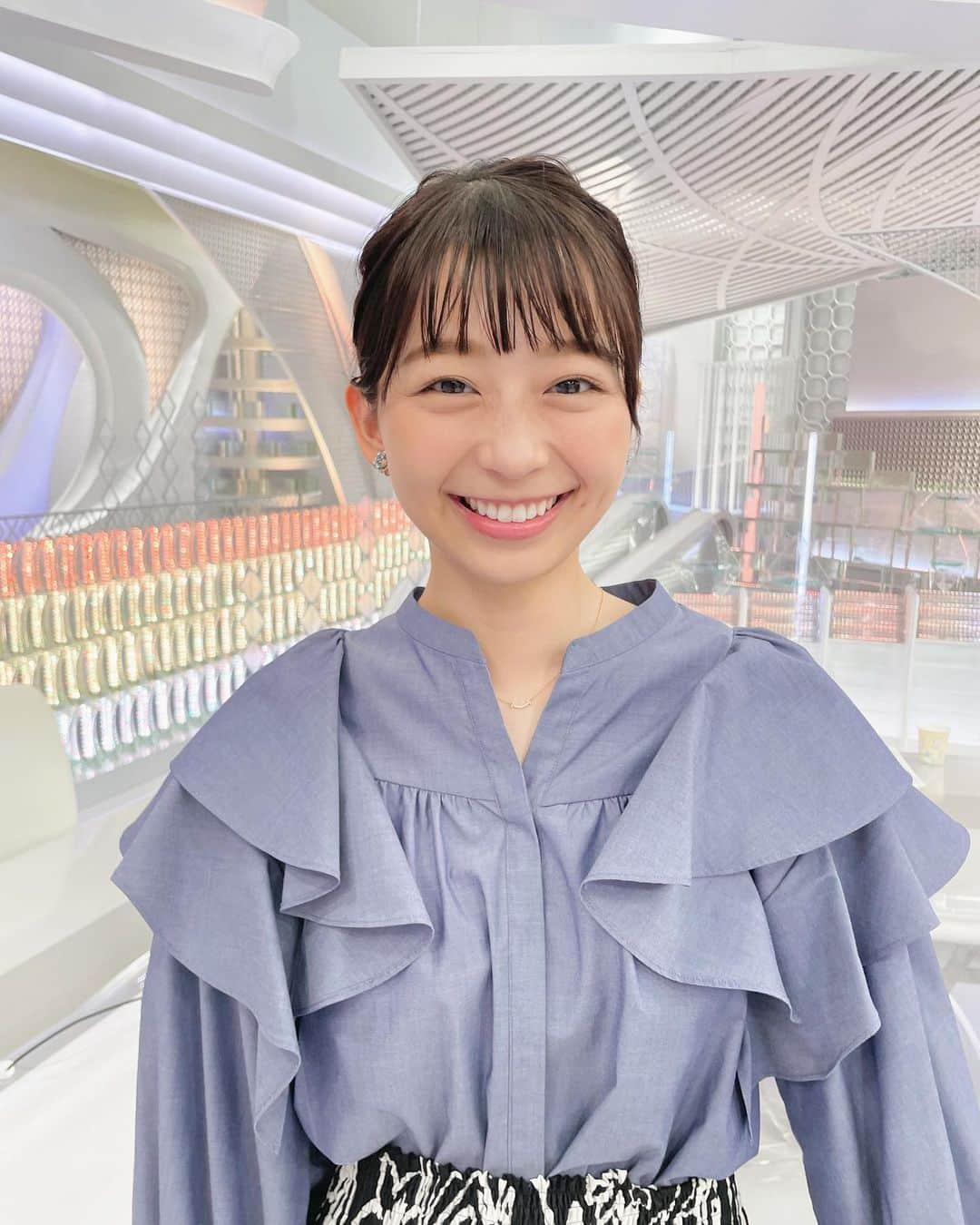 フジテレビ「プライムニュース イブニング」さんのインスタグラム写真 - (フジテレビ「プライムニュース イブニング」Instagram)「全国旅行支援の開始と、水際対策の大幅緩和で全国各地の観光地に旅行客が戻っているようです。  そして…きょうはその「旅行」をテーマにインスタライブをしました。  多くの方々が見に来てくださり、ありがとうございました！ たくさんコメントをお寄せいただき、嬉しかったです。 すべて読んでいるのですが、時間の関係ですべてご紹介できず申し訳ございませんでした。  またテーマをきめてライブをしたいと思っています。  オンエアも、ライブも引き続きよろしくお願い致します！  きょうもご覧になっていただきありがとうございました。  #生野陽子 @yoko_shono #小室瑛莉子 @komuro.eriko #奥寺健 @fujitv_announcer #杉原千尋 @chihiro.sugihara #フジテレビ #アナウンサー #ニュース」10月16日 18時14分 - livenews_it