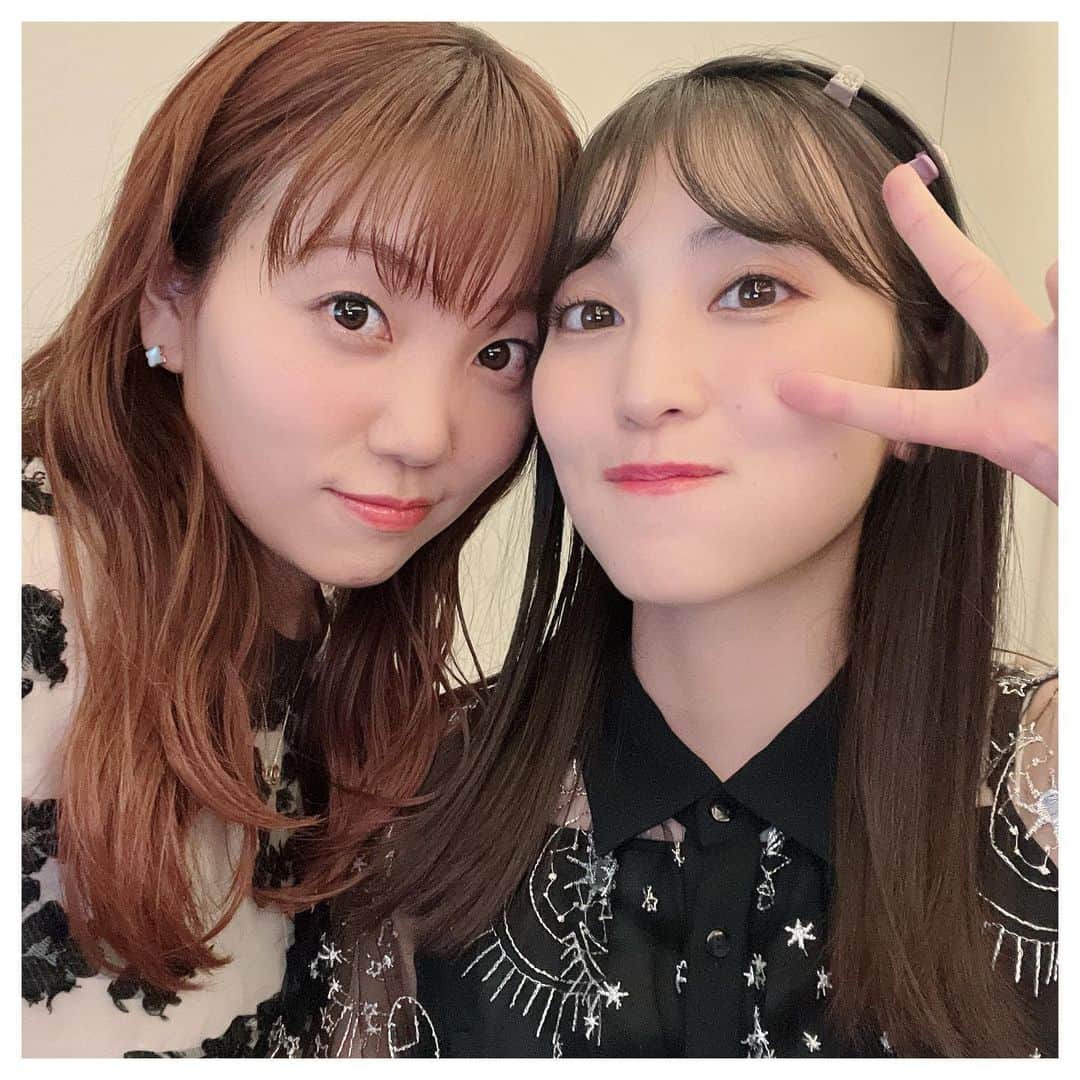 小原好美さんのインスタグラム写真 - (小原好美Instagram)「いろんな人に安心するコンビと言われ嬉しいです(笑)  娘かわいいね、頑張ってたね。 母も頑張ったよ…。  お風呂に入った仲( *´艸｀)笑 また行こうね温泉♨️  あ！今日ね、舞台裏でお尻触られたんだよ！昔はそんなことしなかったのに…！  なのでもちろんやりかえしました笑  #こがここ #母小原と娘古賀 #謎の報告」10月17日 0時38分 - konomi_kohara0628