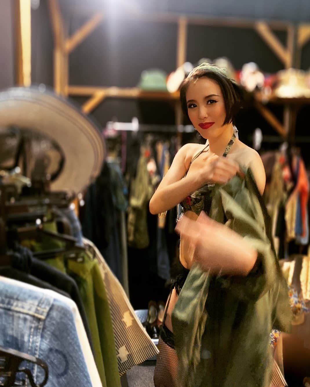 則松亜海さんのインスタグラム写真 - (則松亜海Instagram)「🇻🇳 #misssaigon  #gigivantranh  #富山オーバードホール  #misssaigonjapan   撮影📸 @k.n.t___t.n.k」10月18日 0時14分 - ami_norimatsu